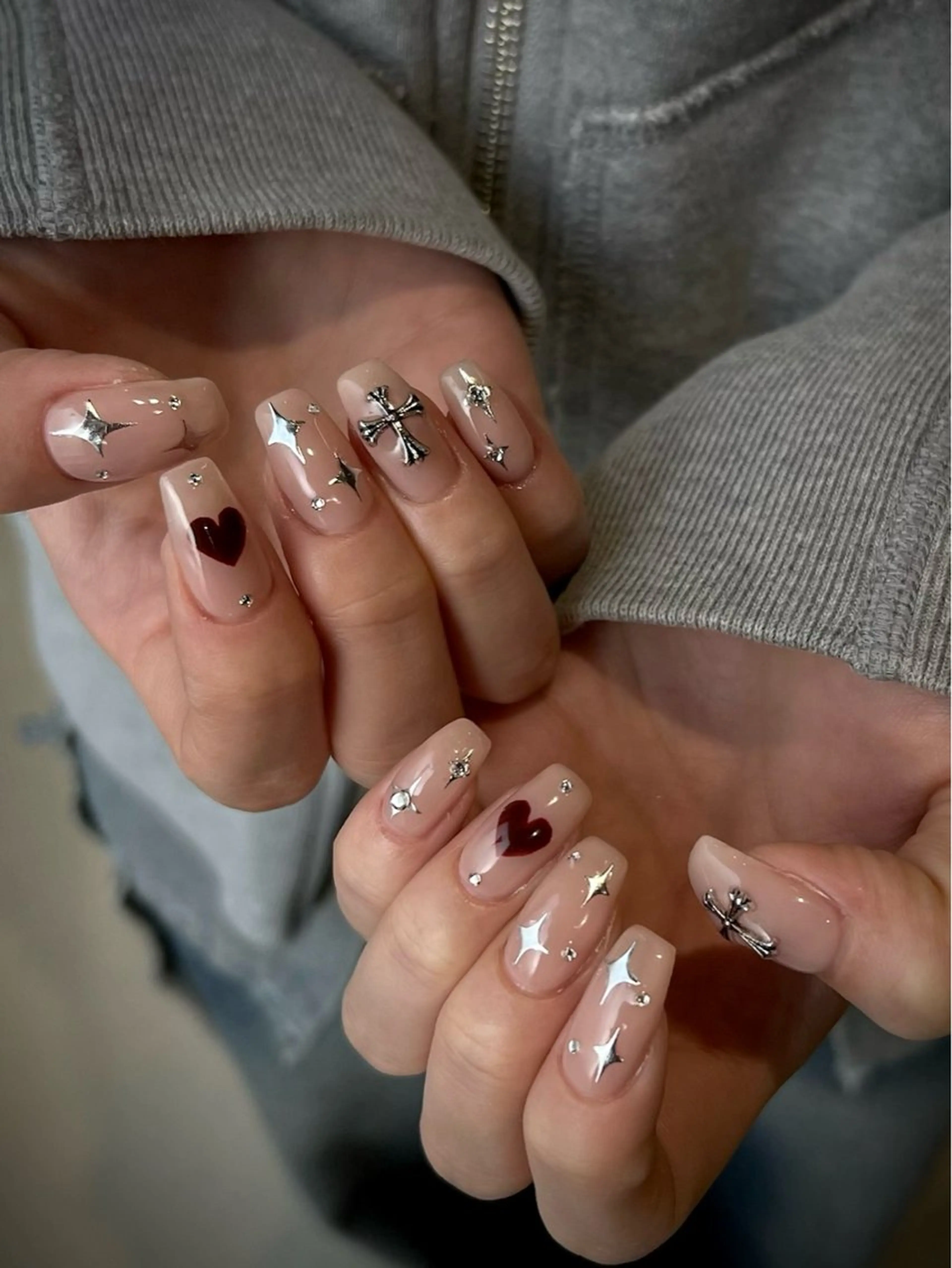 ネイル Nail AVANCE.所属・加守 夏喜のネイルデザイン