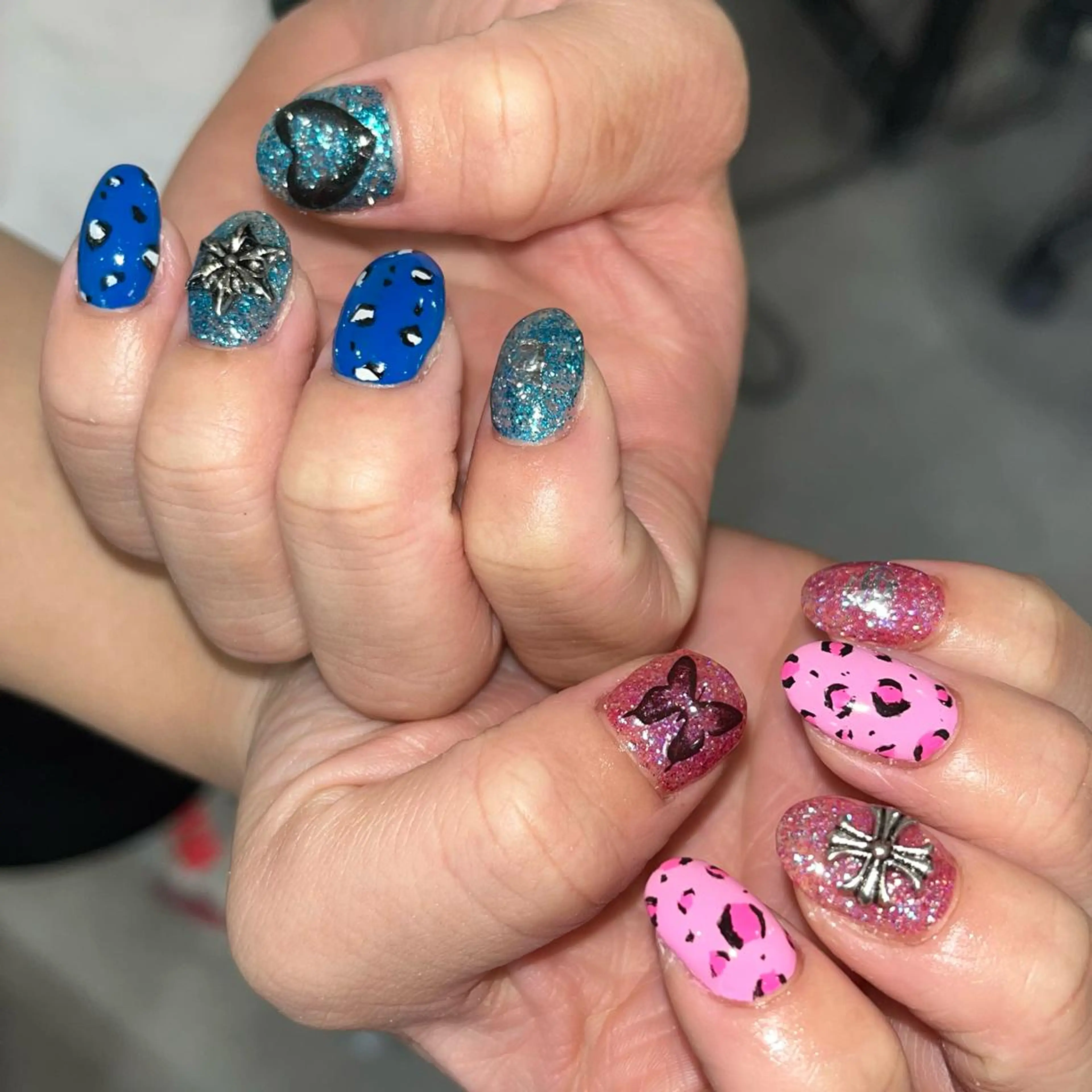 ネイル ハンドネイル フットネイル 🪐富島彩夏 /海外nail🪐のネイルデザイン