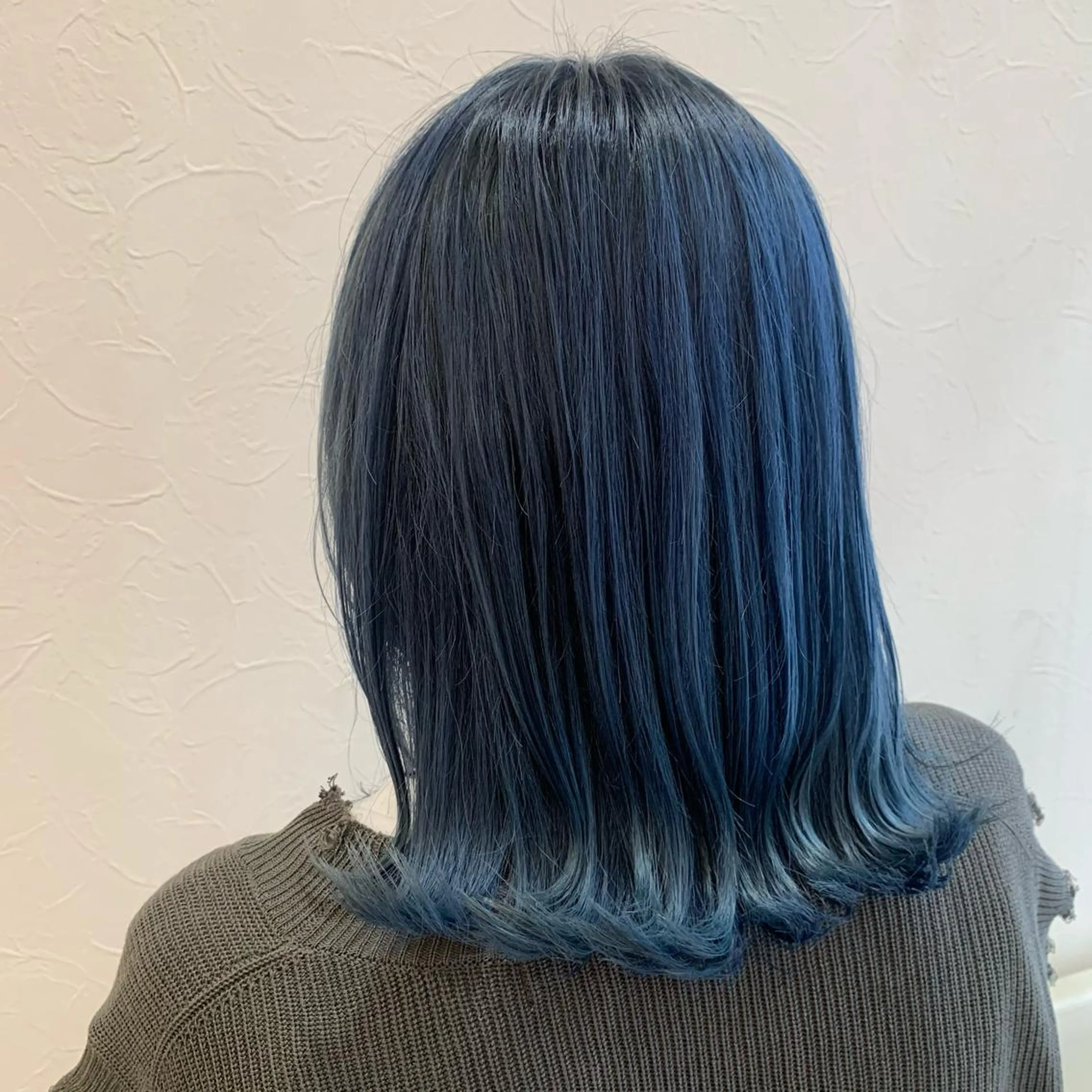 ミディアム カラー ヘアカラー トリートメント 店長ハイトーンカラー 柞山史奈のヘアスタイル