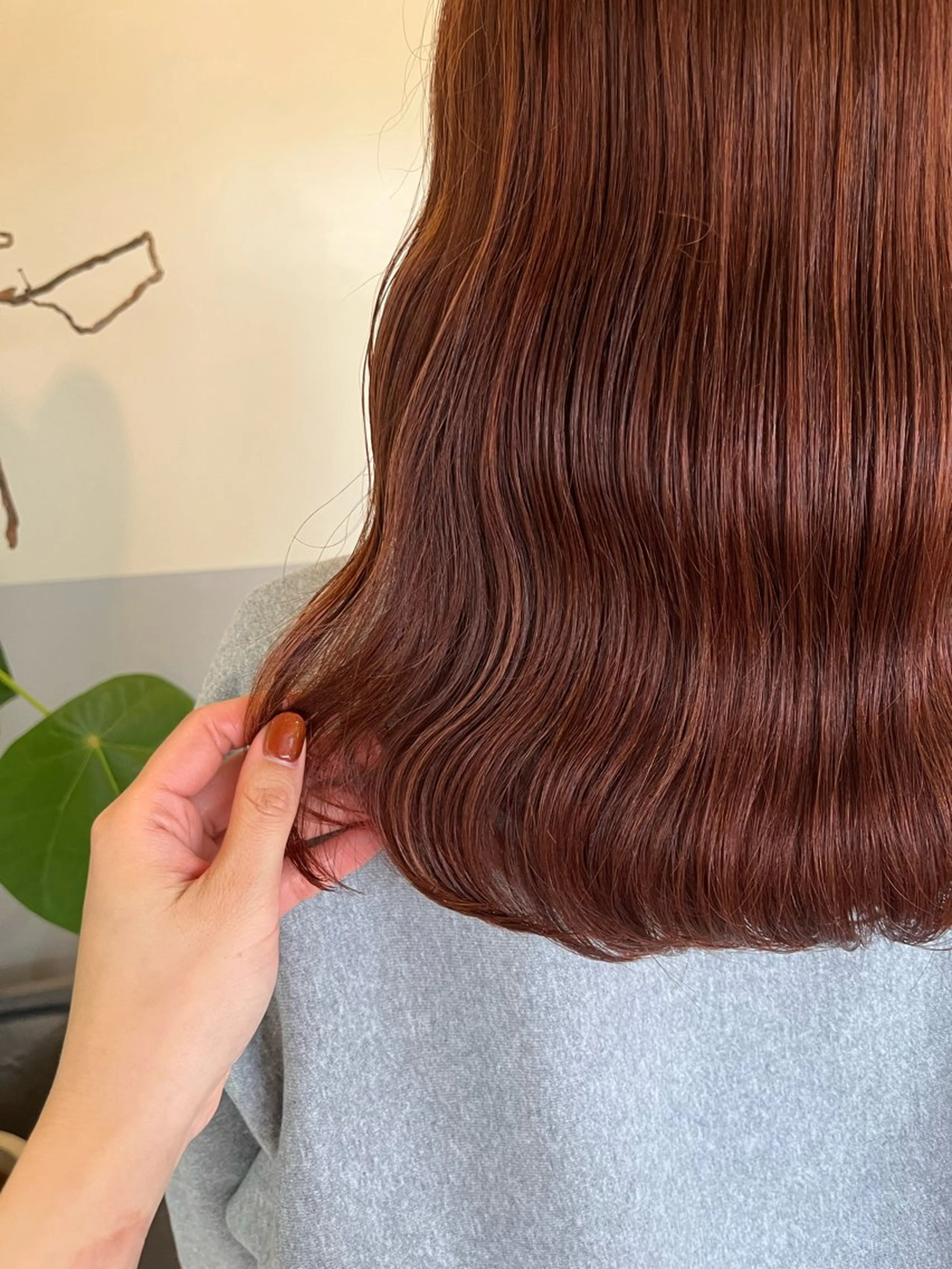 セミロング ハイライト 神谷 夏帆のヘアスタイル