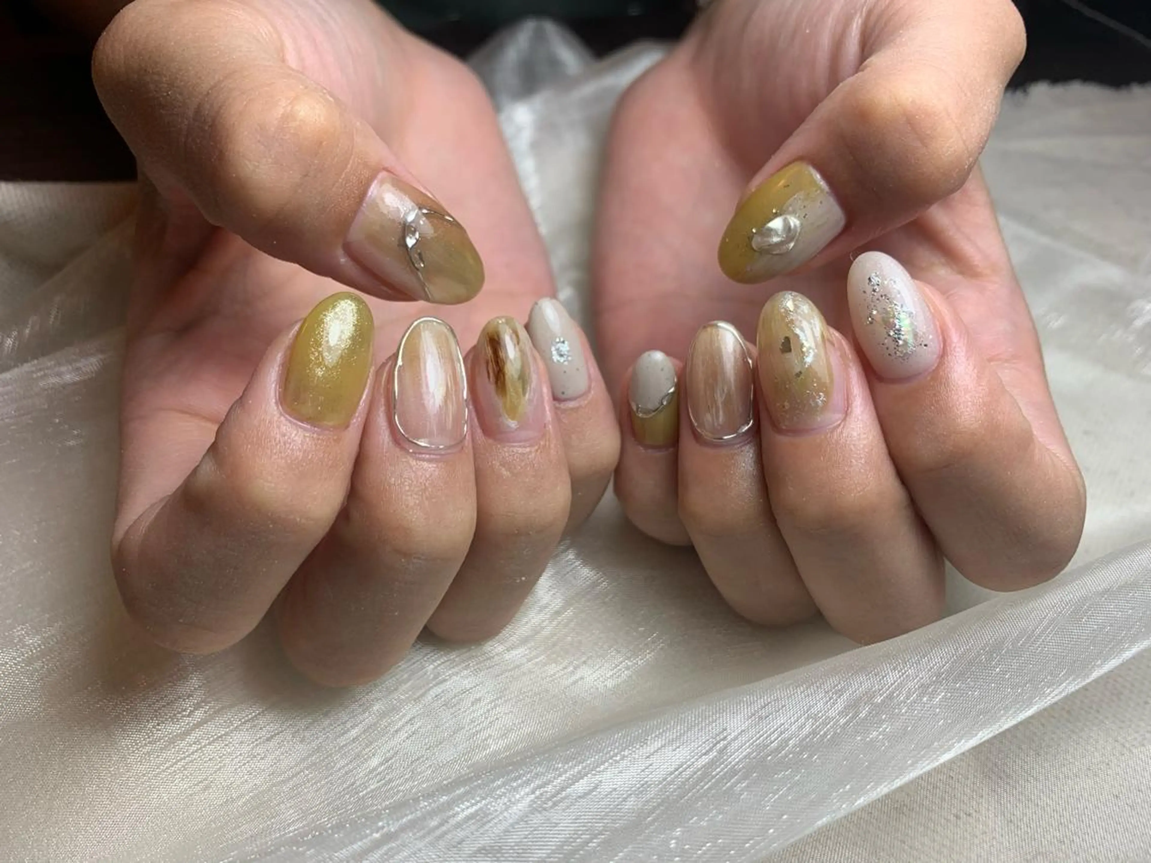 ネイル 長さ出し ピスタチオネイル 里見 麗のネイルデザイン