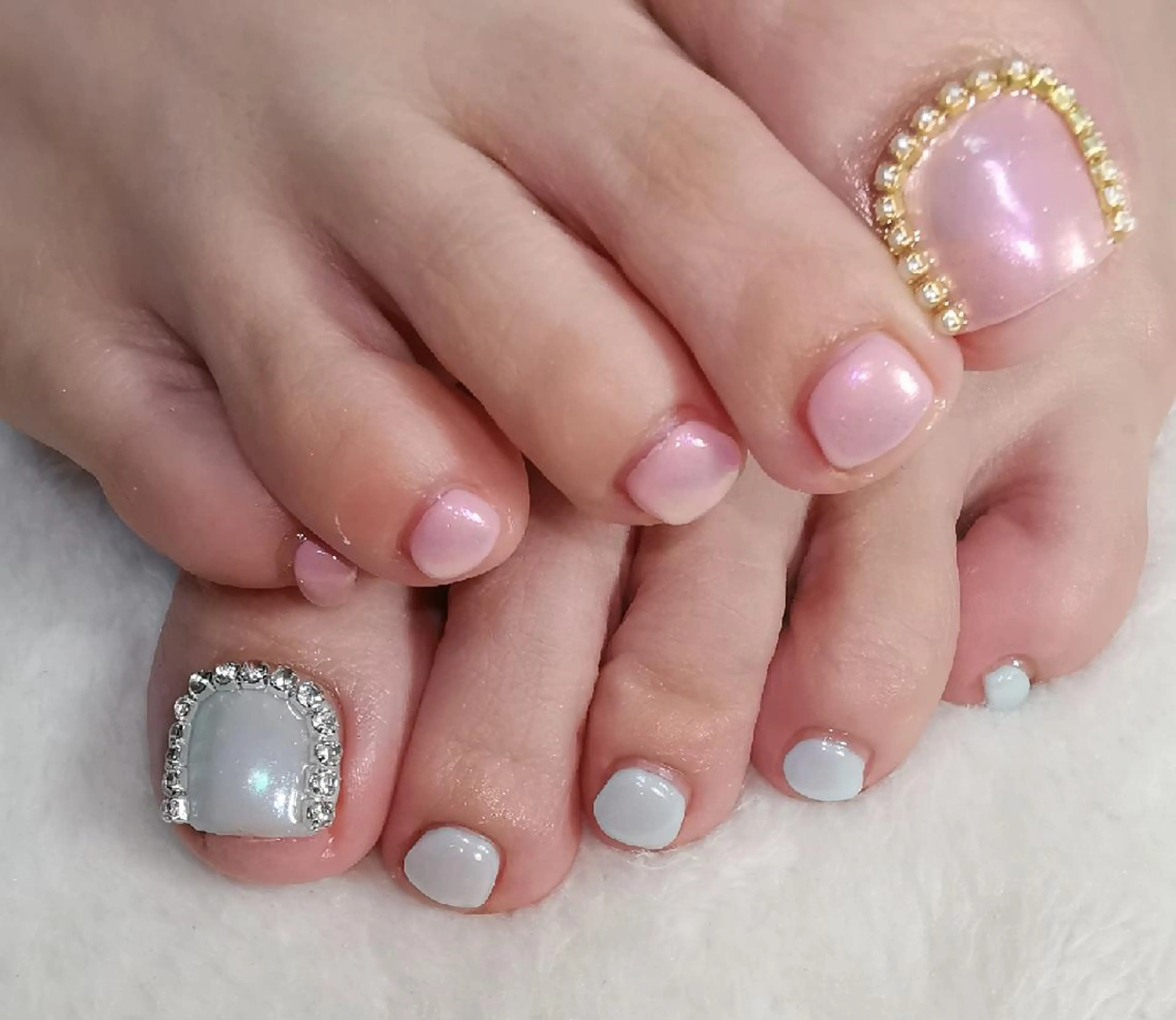 ネイル オーロラネイル フットネイル reve あやののネイルデザイン