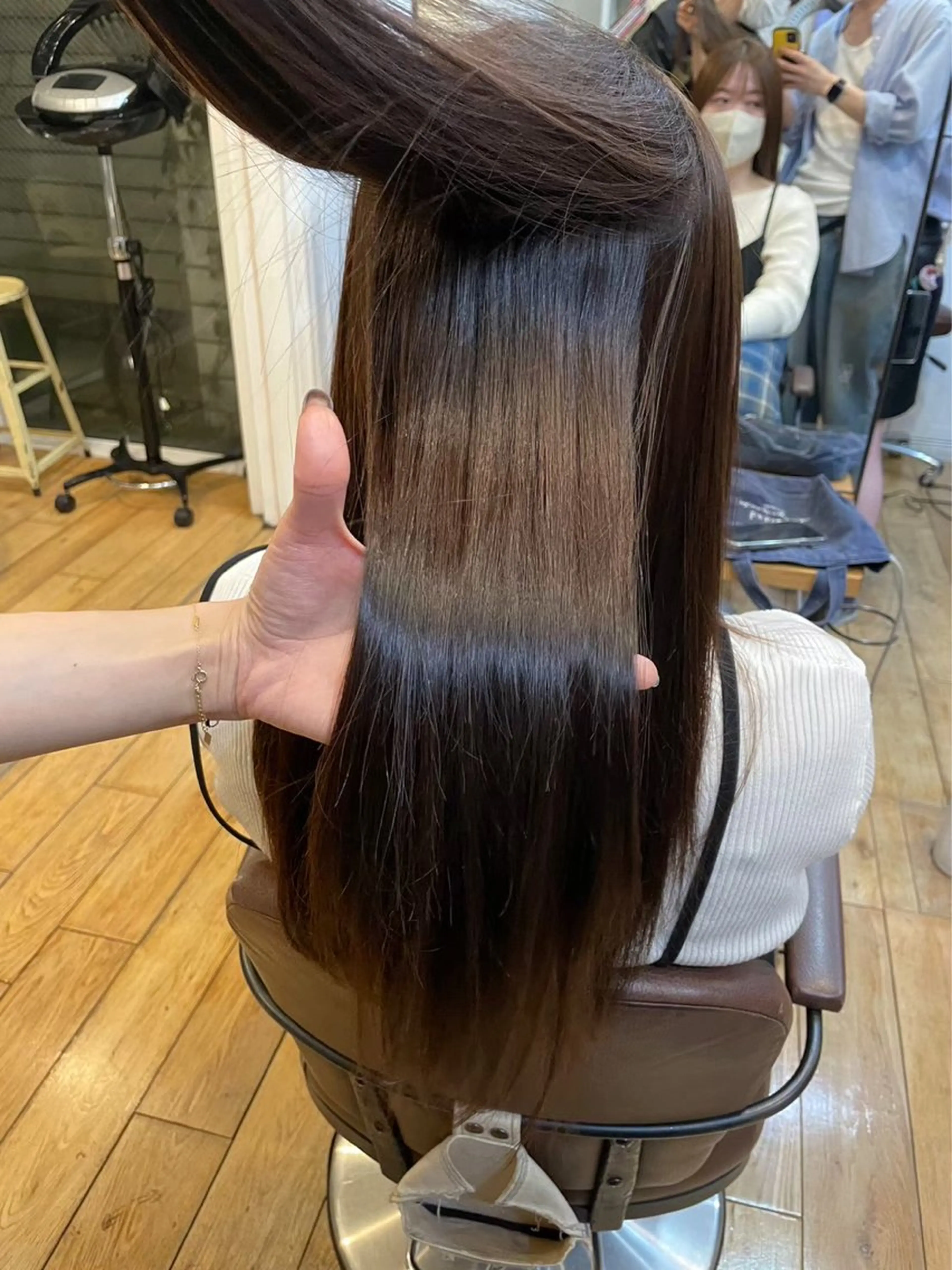 ロング 暖色カラー/レイヤー 唯菜 ﾕｲﾅのヘアスタイル