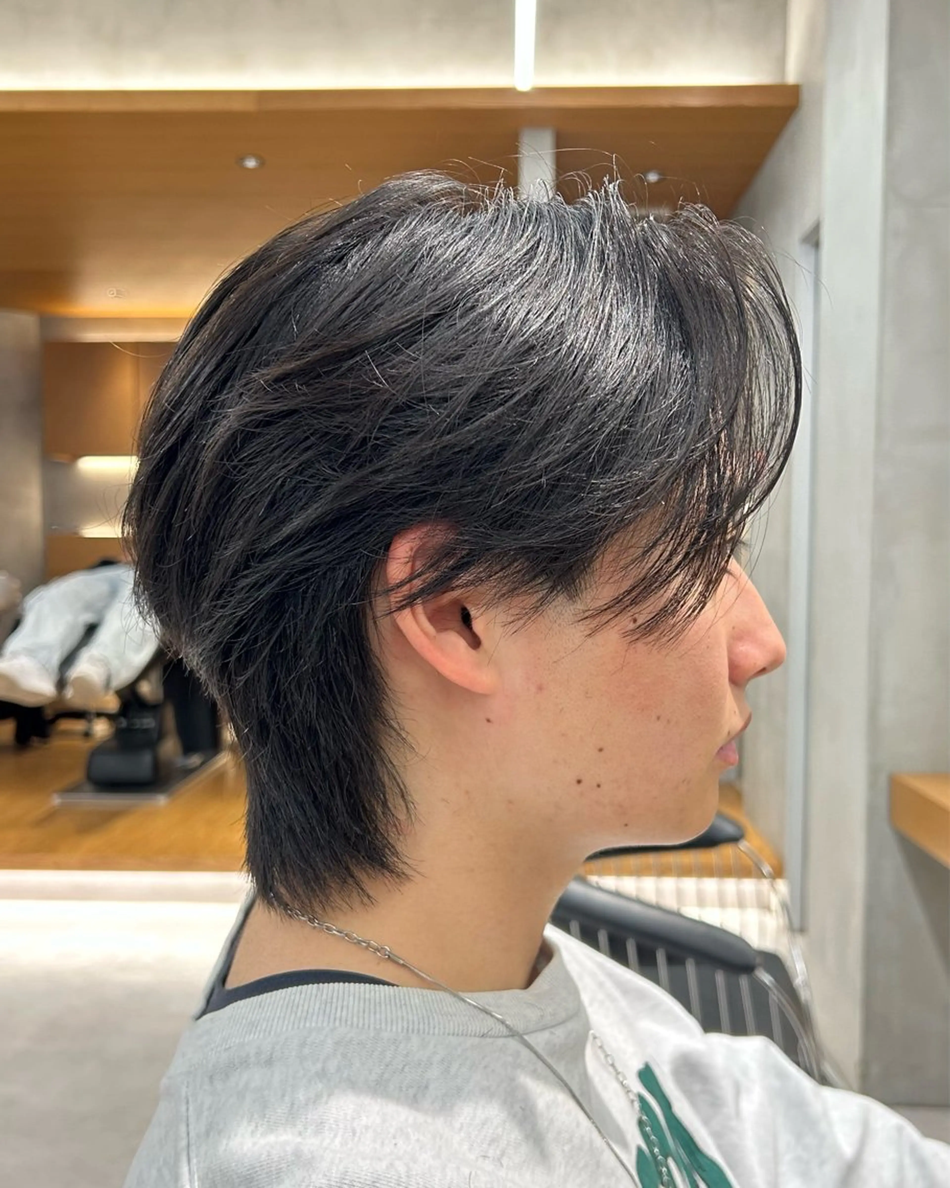 メンズ カット 縮毛矯正 ヘアセット 圧倒的 毛流れ センターパートのヘアスタイル