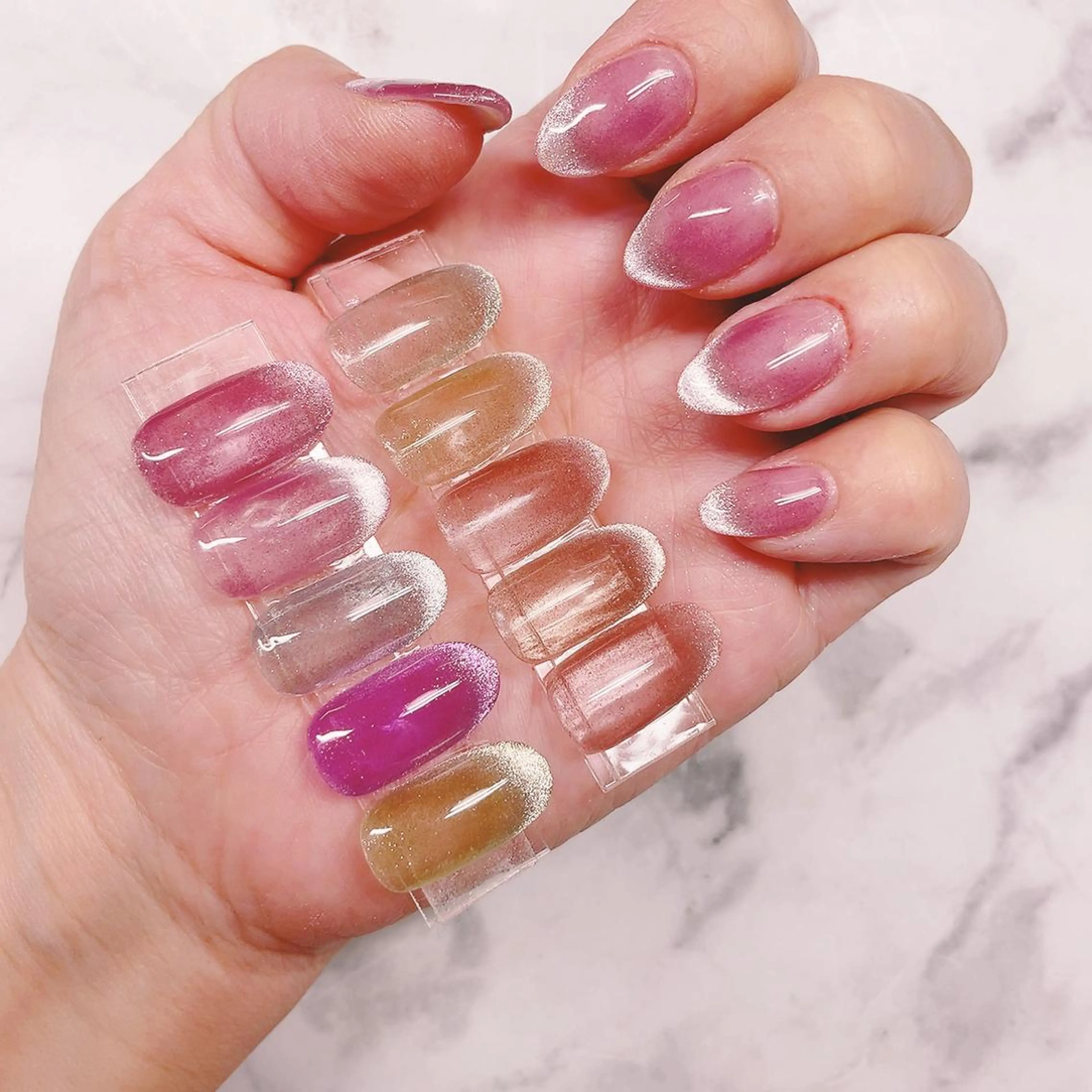 ネイル フレンチネイル グラデーション マグネットネイル ハンドネイル ユキコ ネイルのネイルデザイン