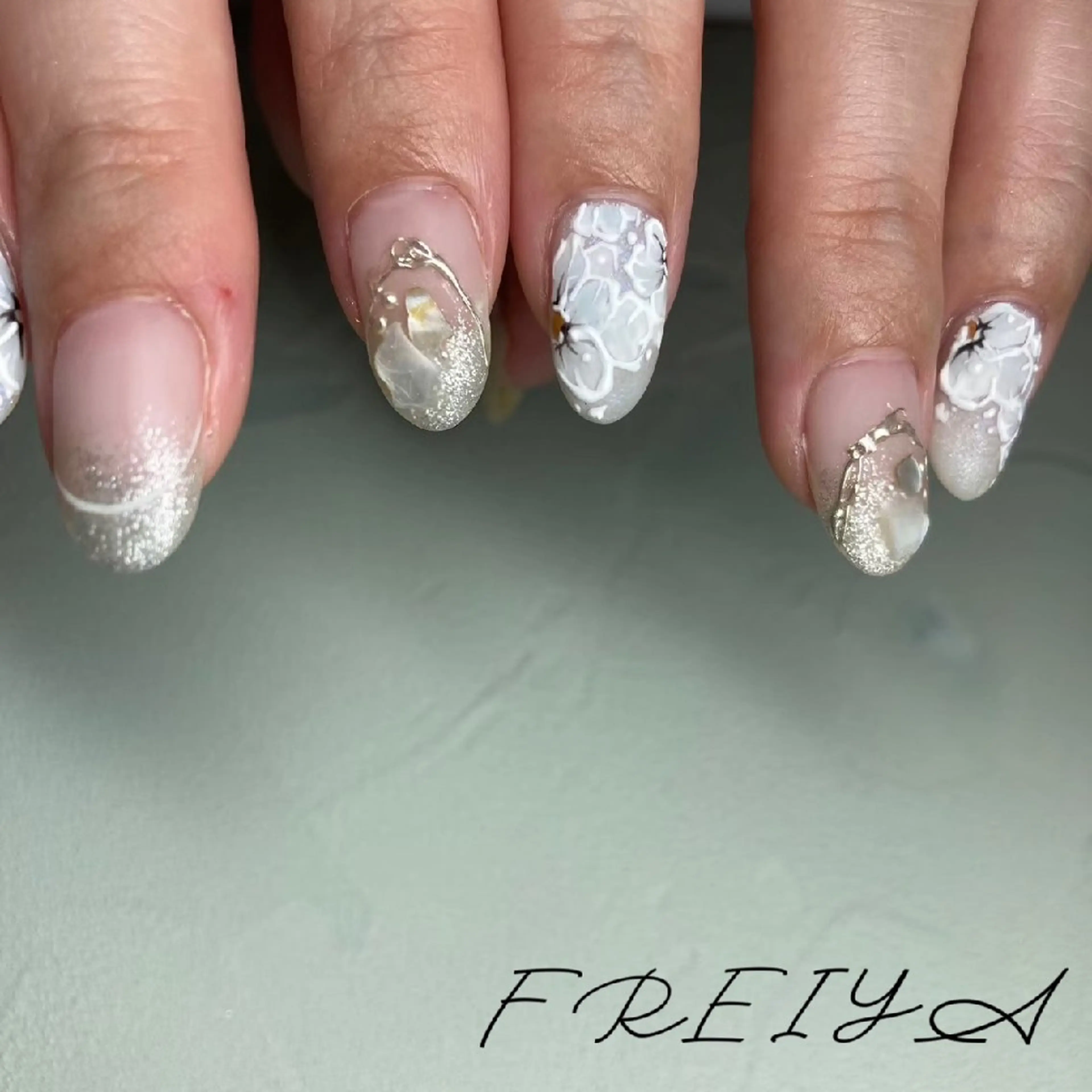 ネイル FREIYA所属・FREIYA マツエク、ネイルのマツエク・マツパデザイン