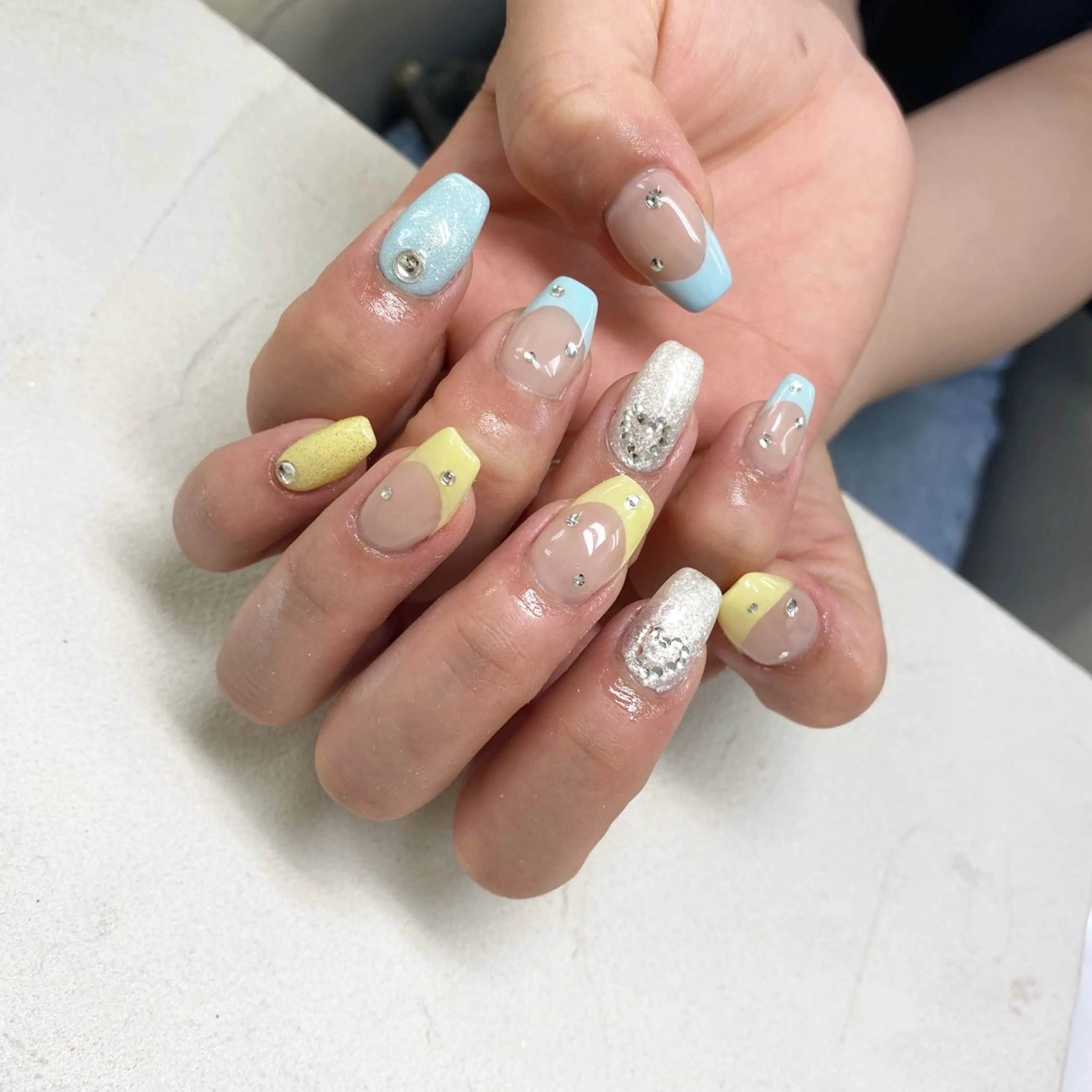 ネイル ハンドネイル Bianca🩶 TAMIYAのネイルデザイン