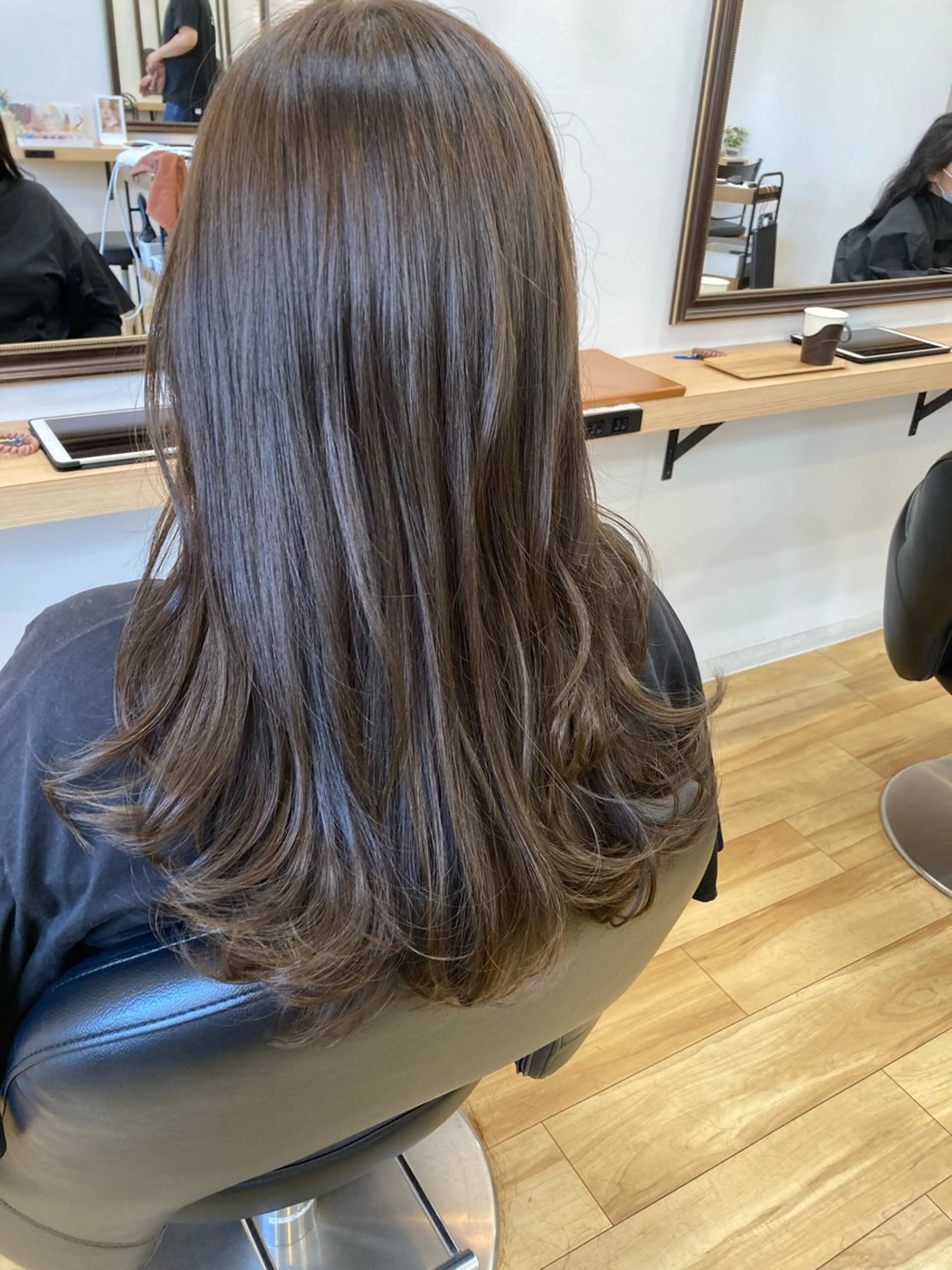 ロング カラー ブリーチ 透明感カラー ブリーチなしカラー オリーブカラー 大野 まゆのヘアスタイル