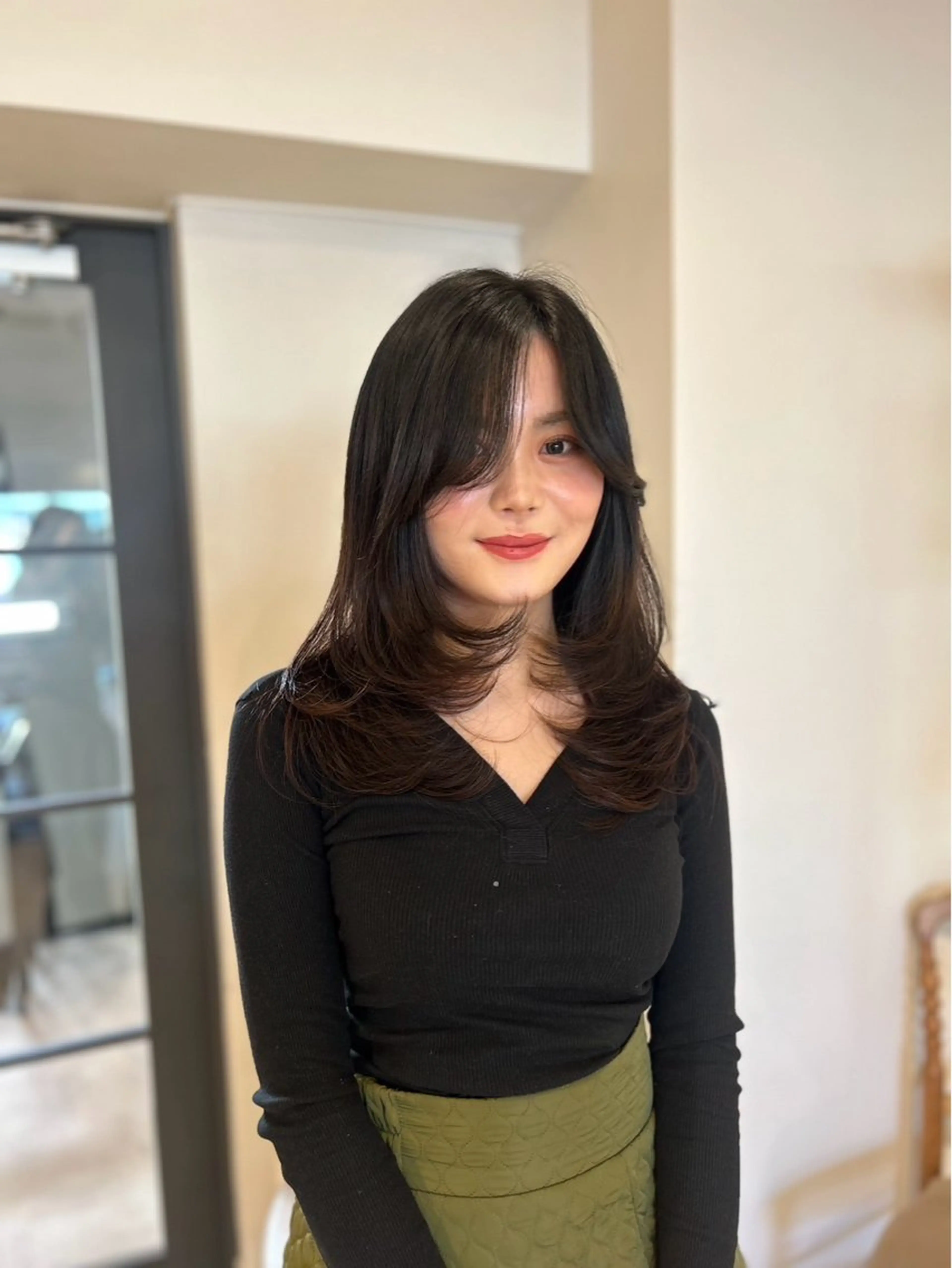 ロング レイヤーカット カット 塚本 希来のヘアスタイル