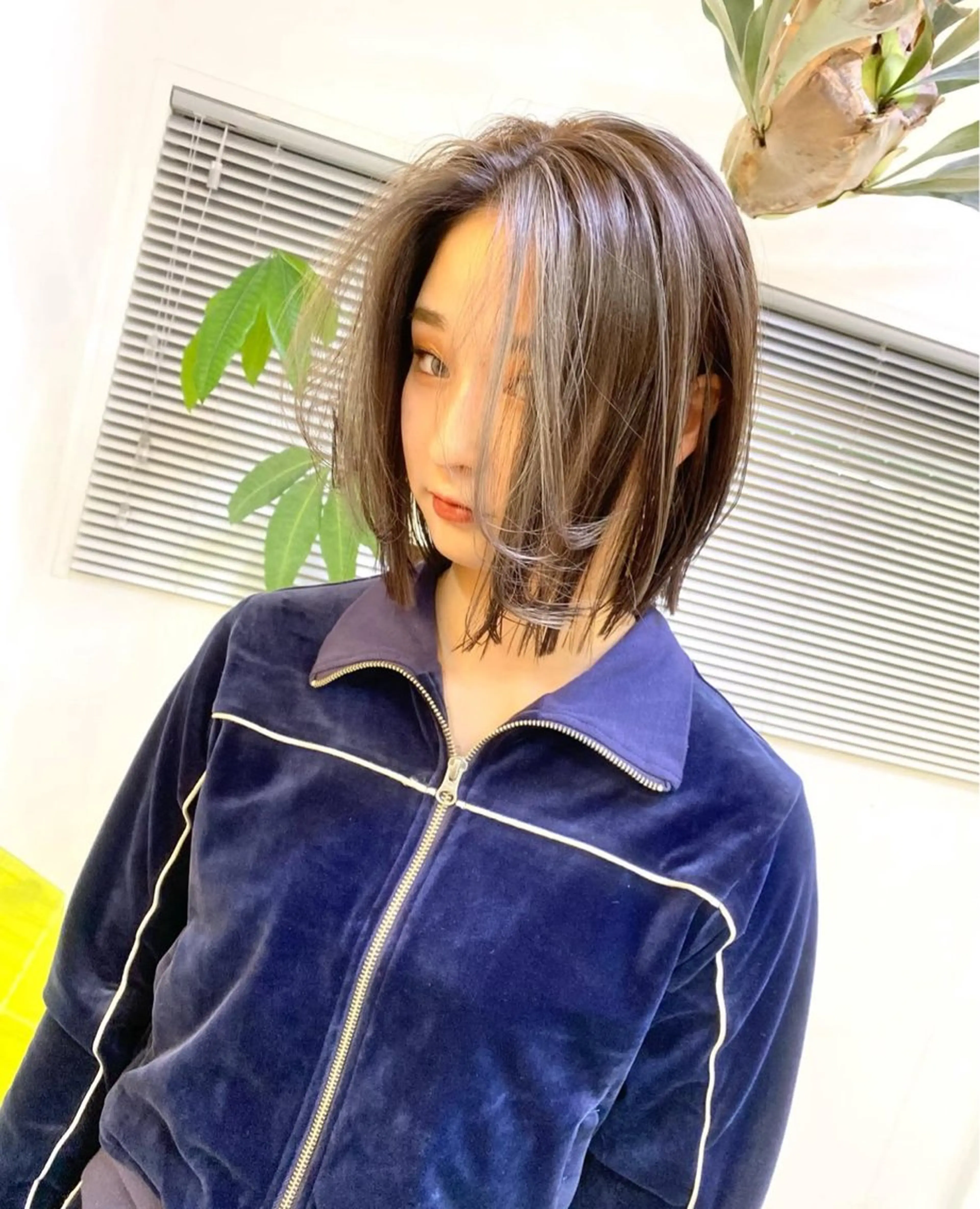 セミロング カラー Rune シュトウダイチのヘアスタイル