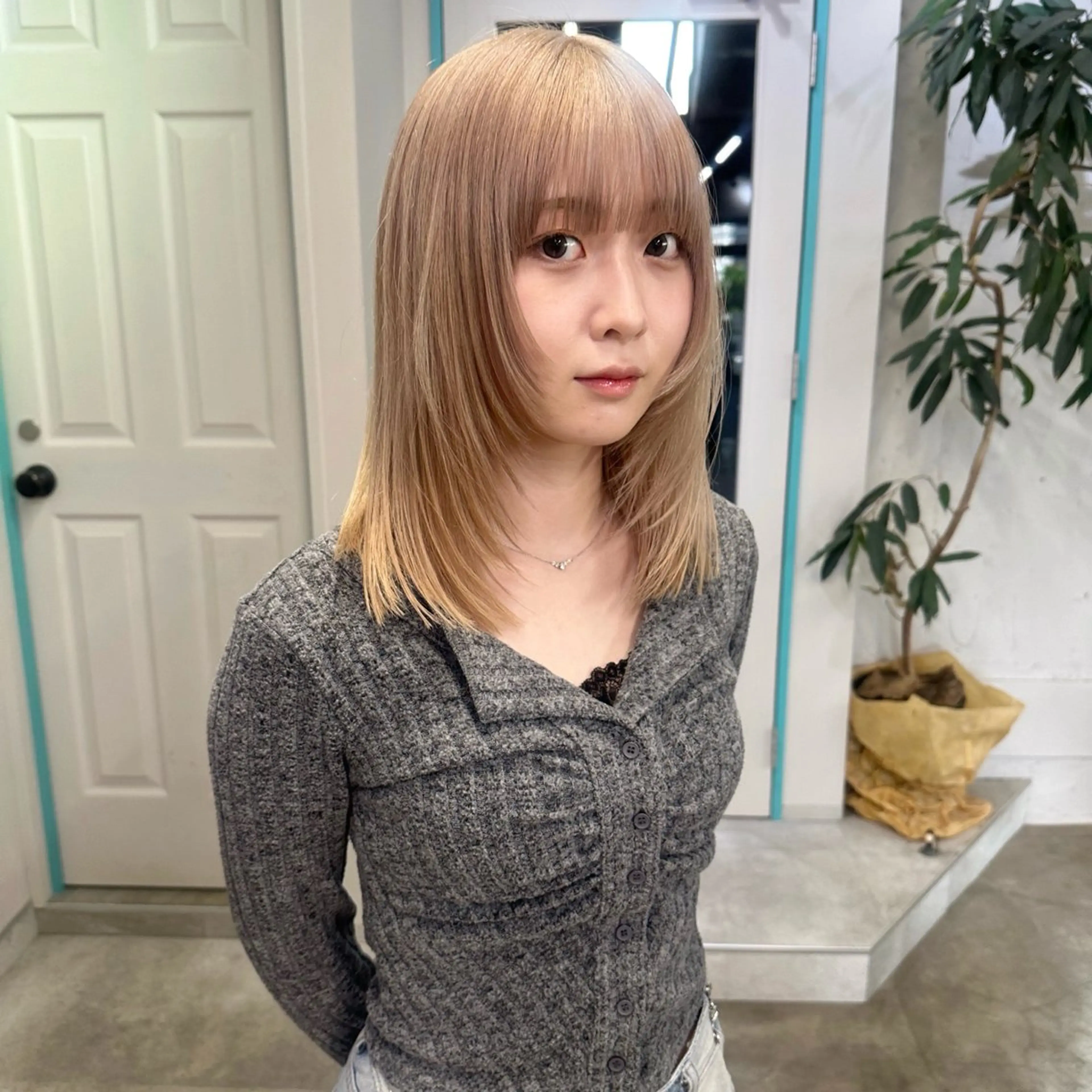 ミディアム ハッシュカット🎀 レイヤーカットのヘアスタイル