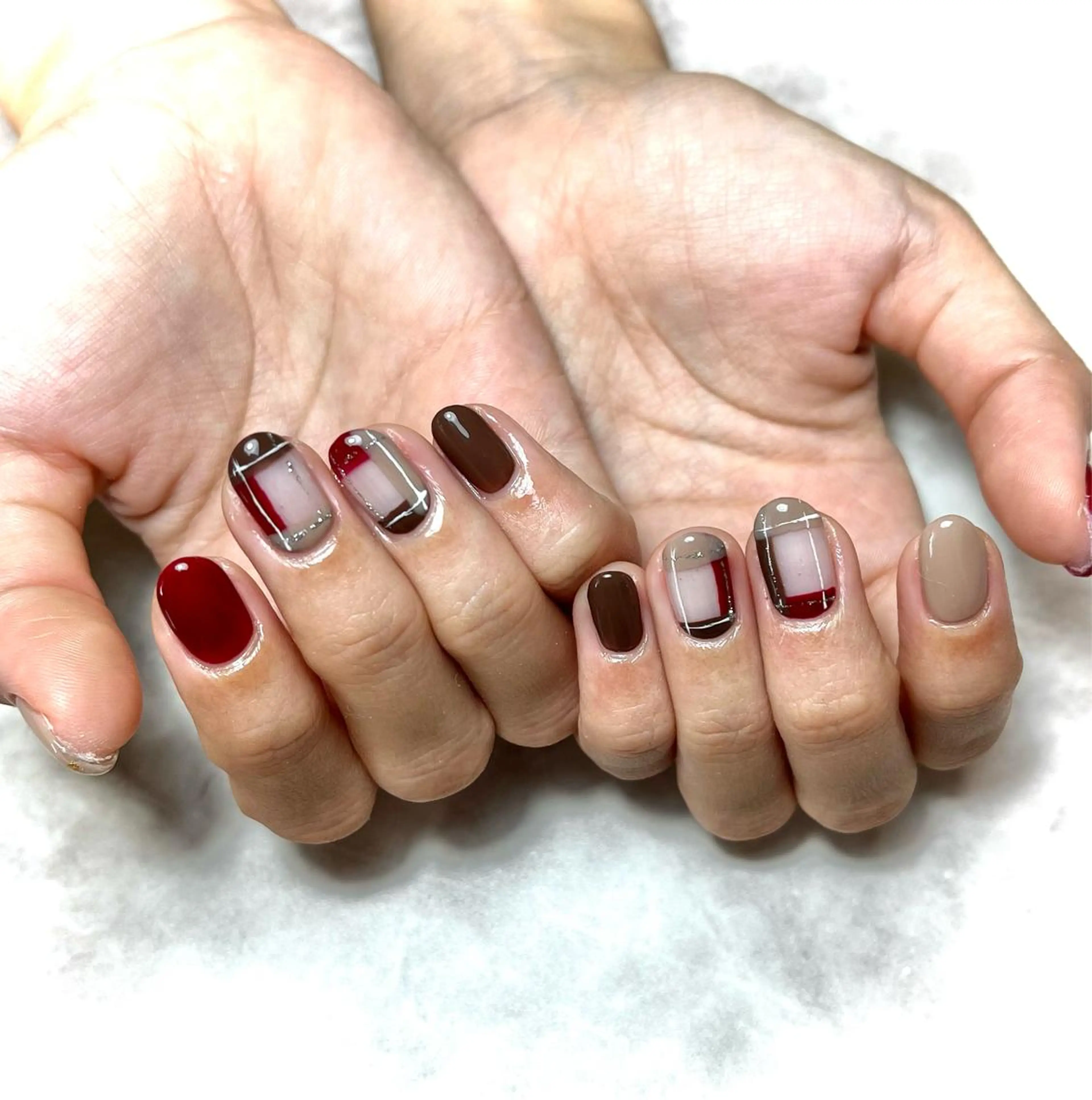 ネイル 成人式 ジェルネイル キラキラネイル 韓国ネイル オフィスネイル ハンドネイル nails' it...のネイルデザイン