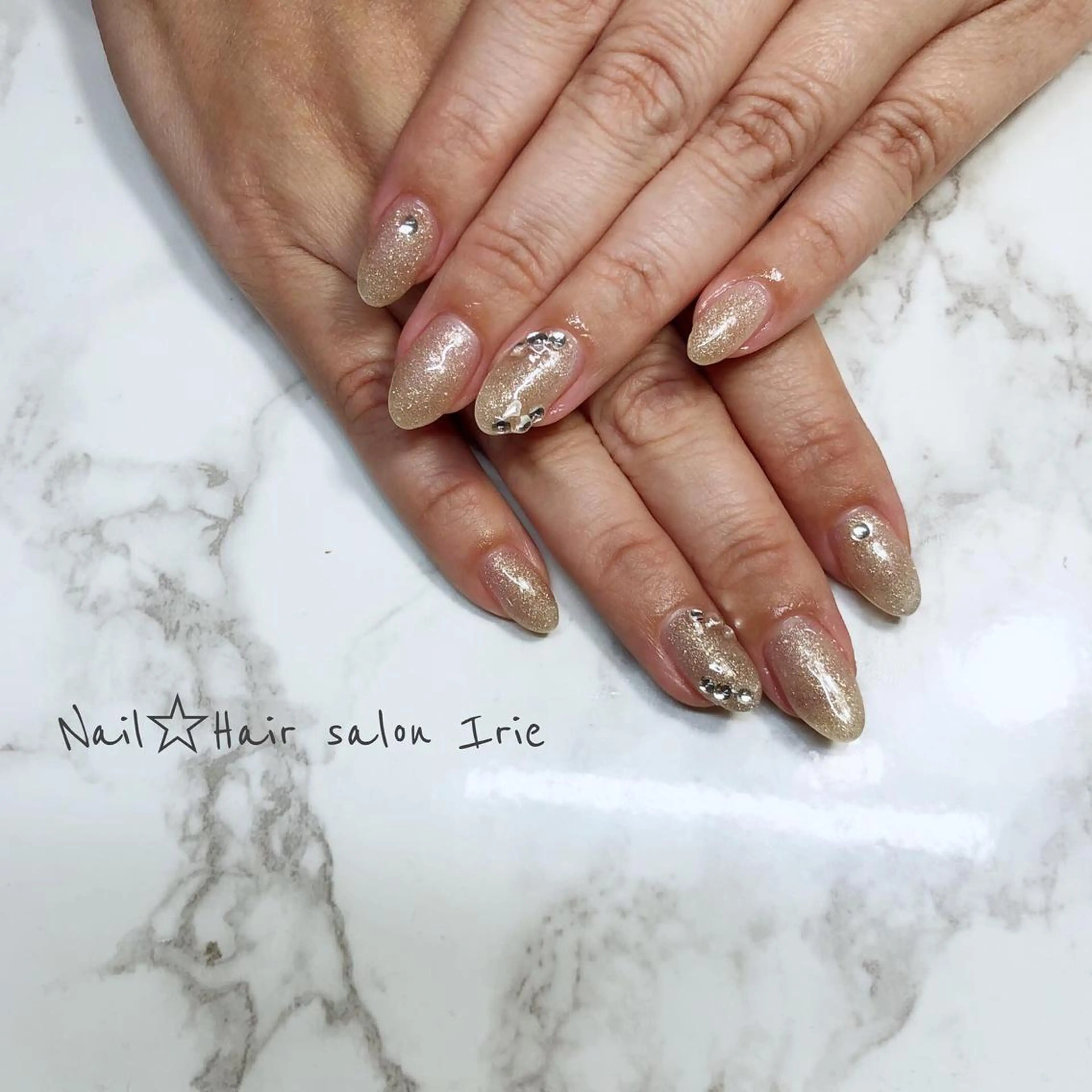 ネイル 與儀 知佳のネイルデザイン