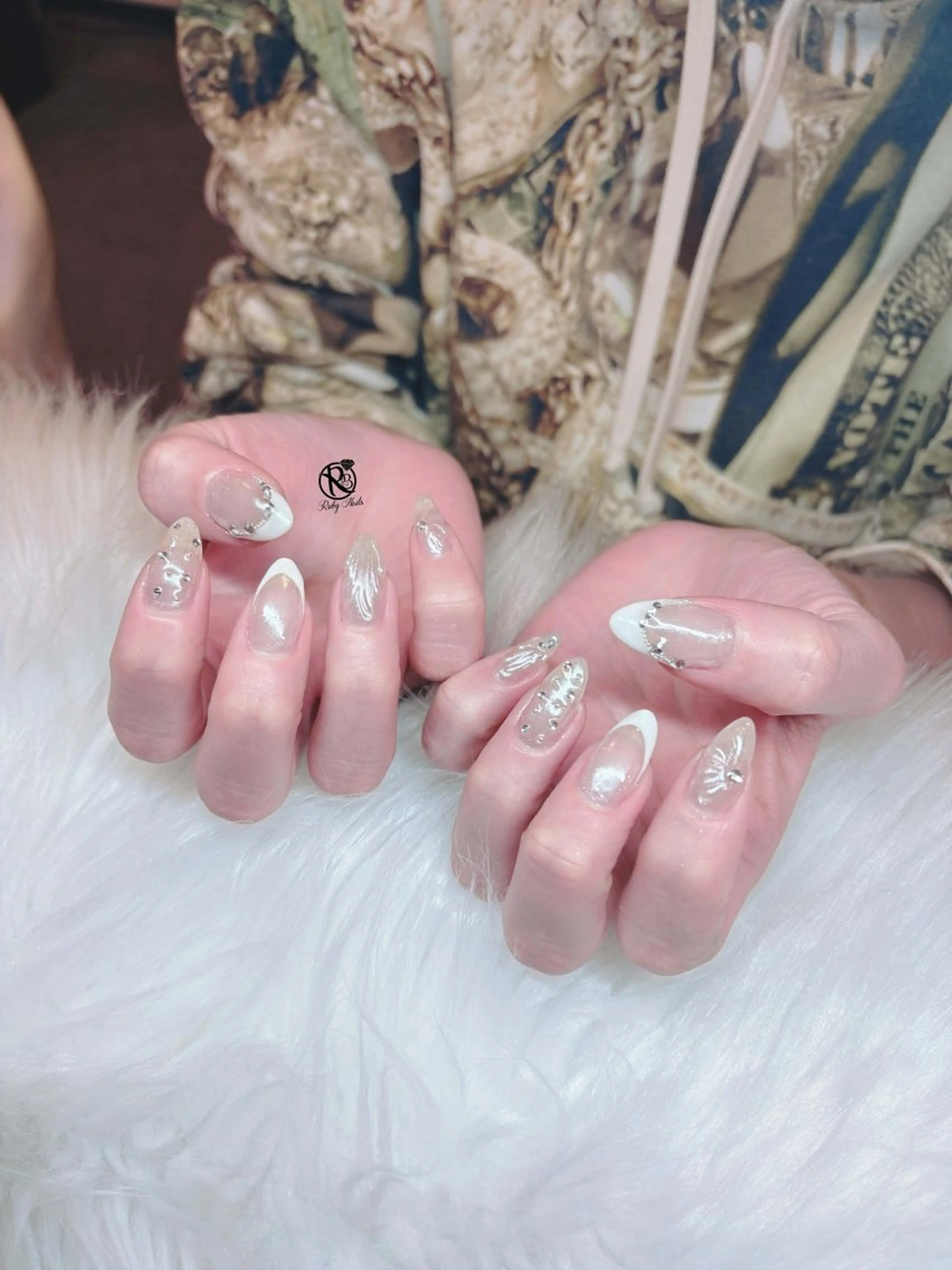 ネイル ボルドー ブラウン チークネイル ドット フットネイル ハンドネイル Ruby Nail 霞ヶ関店のネイルデザイン