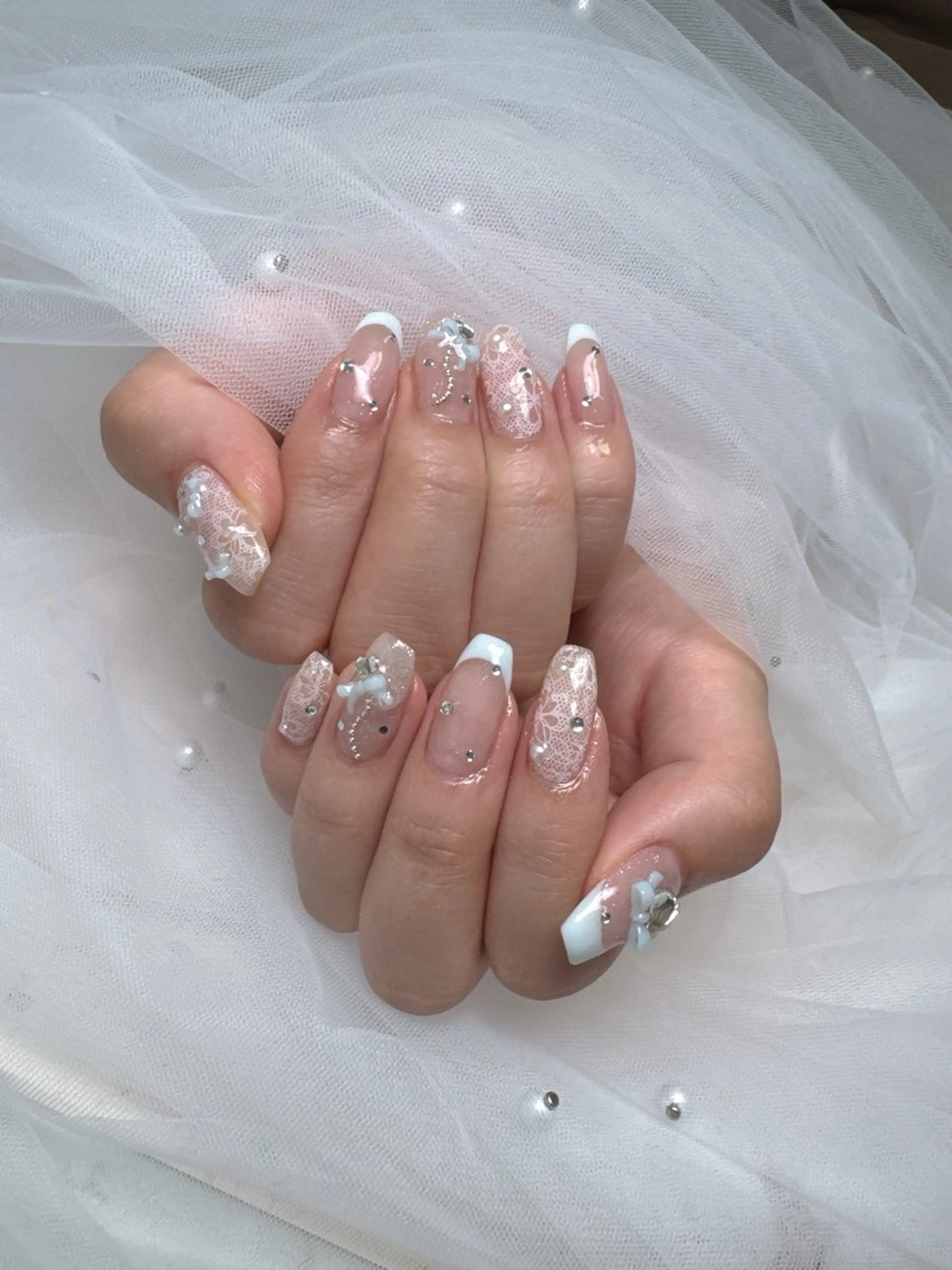 ネイル キラキラネイル 韓国ネイル 持ち込み ワンホンネイル ハンドネイル Queeens nailのネイルデザイン