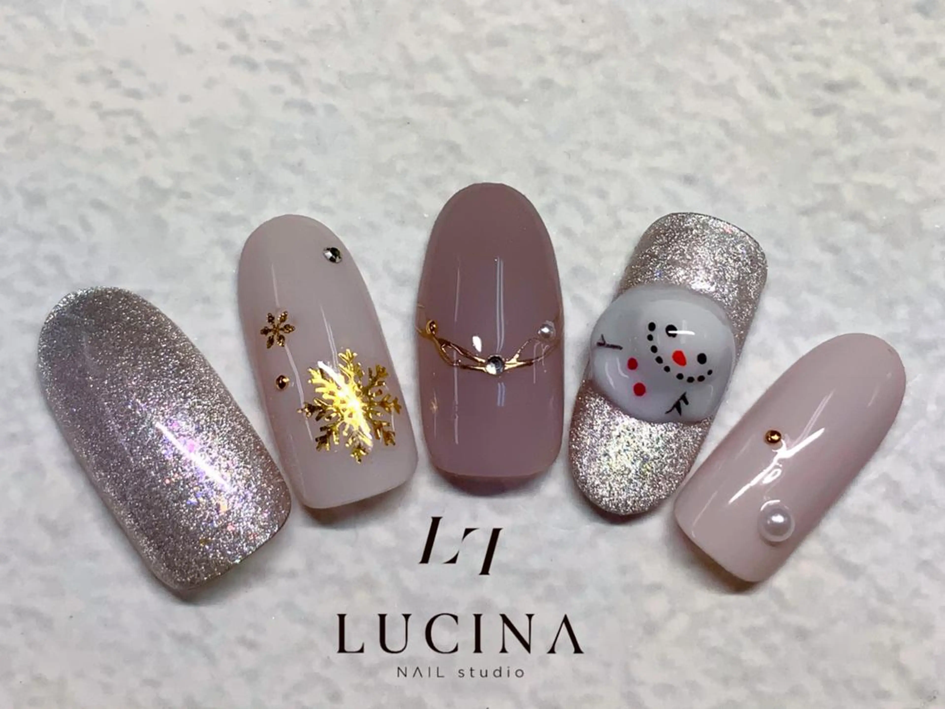 ネイル クリアネイル 長さ出し フットネイル フレンチネイル ジェルネイル ハンドネイル 新橋 ルキナ スタッフのネイルデザイン