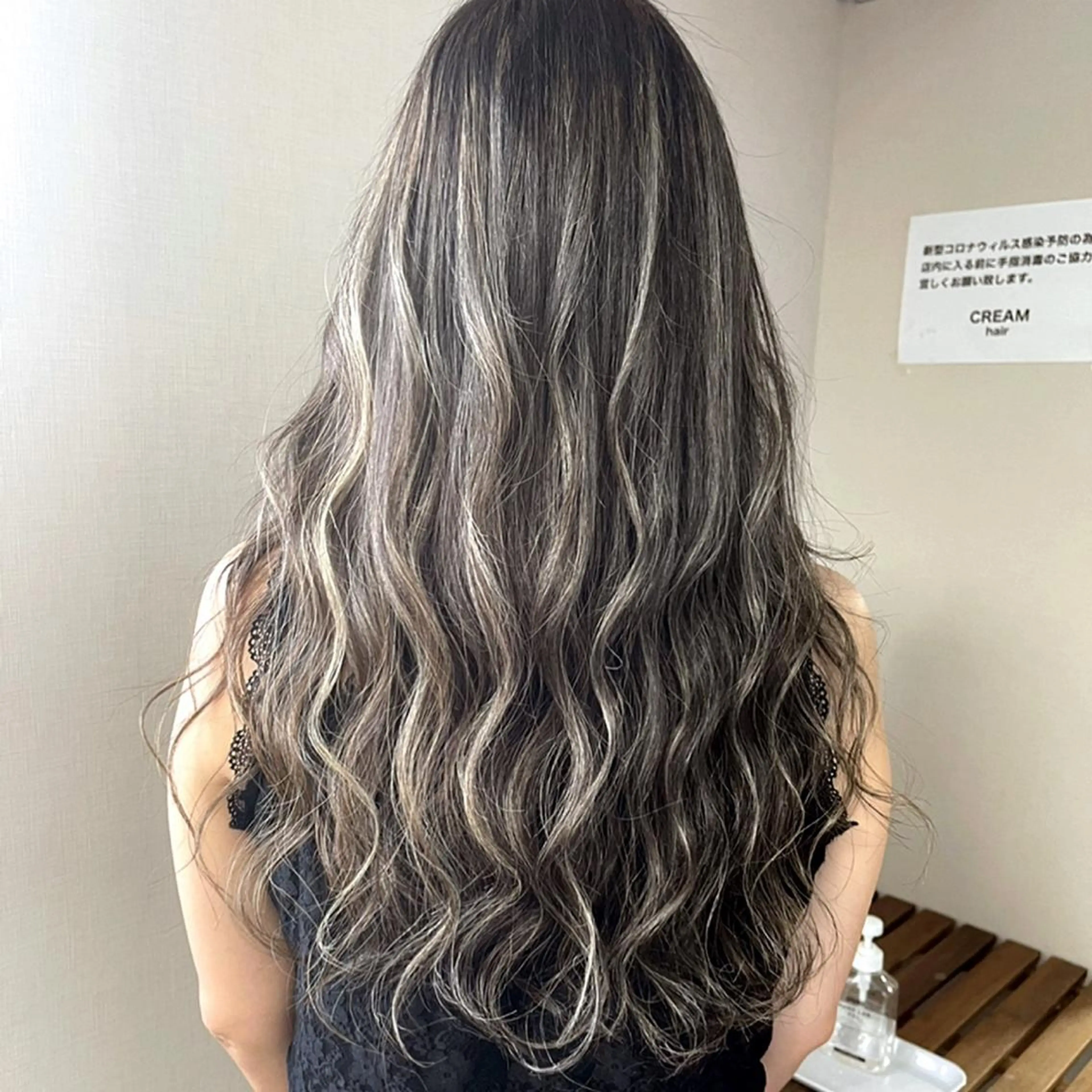 ロング カラー ハイライトカラー ハイライト ヘアカラー 松井那津子 /ハイライトブリーチのヘアスタイル