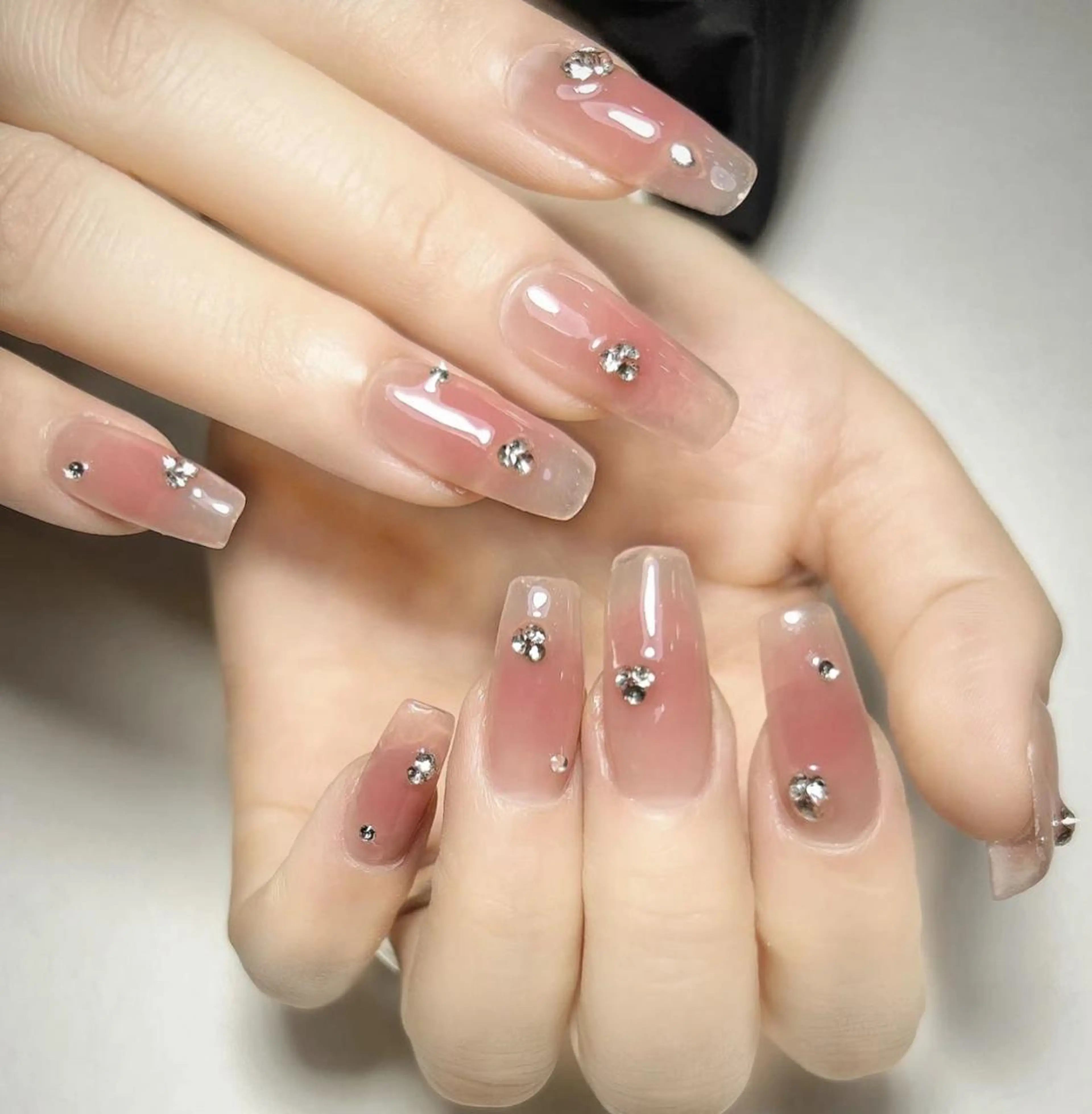 ネイル 長さ出し ネイルチップ Queens ciciのネイルデザイン