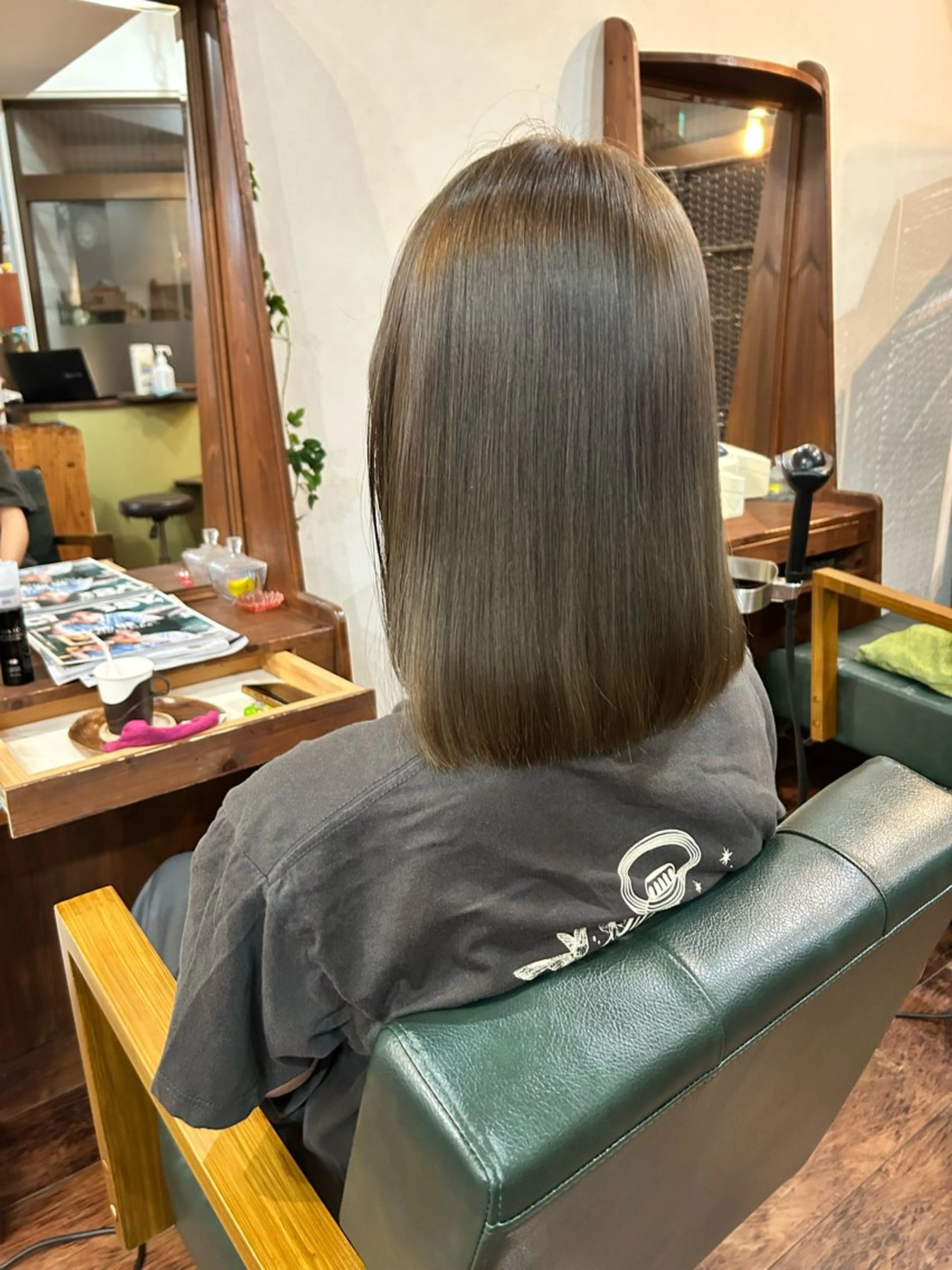 カラー ブリーチ ダブルカラー ブリーチなしカラー カット ヘアカラー トリートメント story 増田 わかなのヘアスタイル