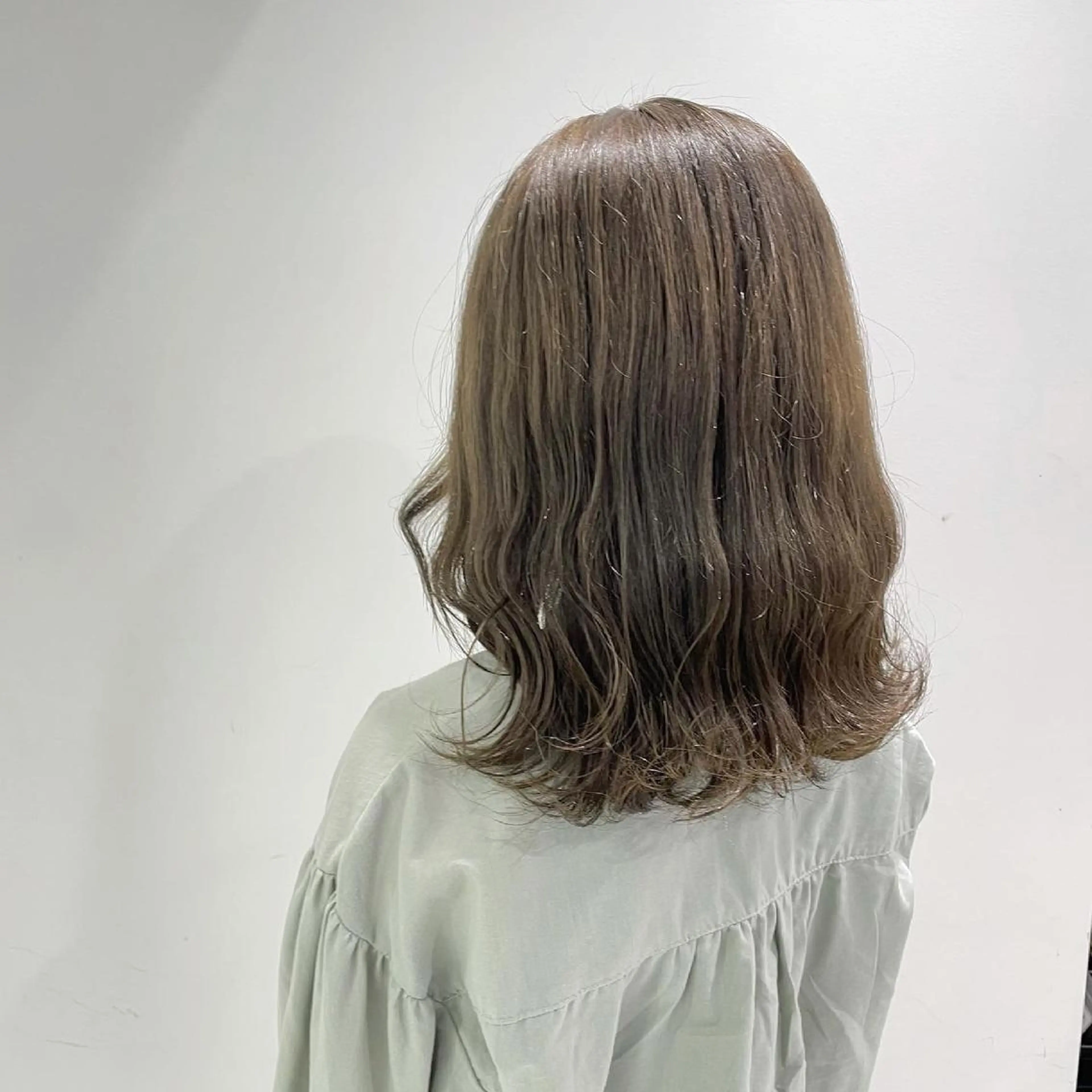 セミロング カラー ヘアカラー トリートメント ヘアセット I'S.横浜所属・赤み消しカラー 🍀JUNKIのヘアスタイル