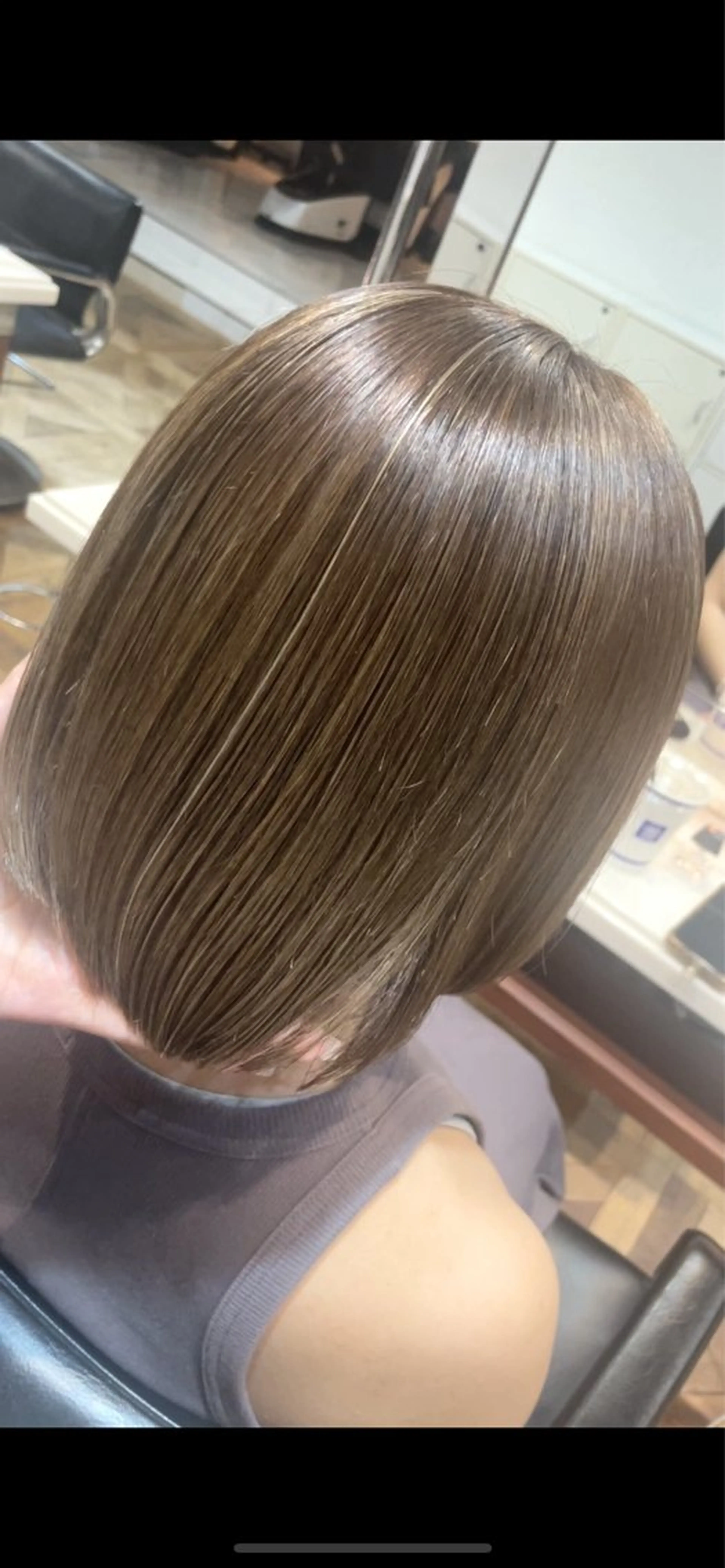 ショート カラー ベージュカラー ハイライトカラー ハイライト カット ヘアカラー トリートメント BEBE所属・ご新規様限定 透明感カラーKANAのヘアスタイル