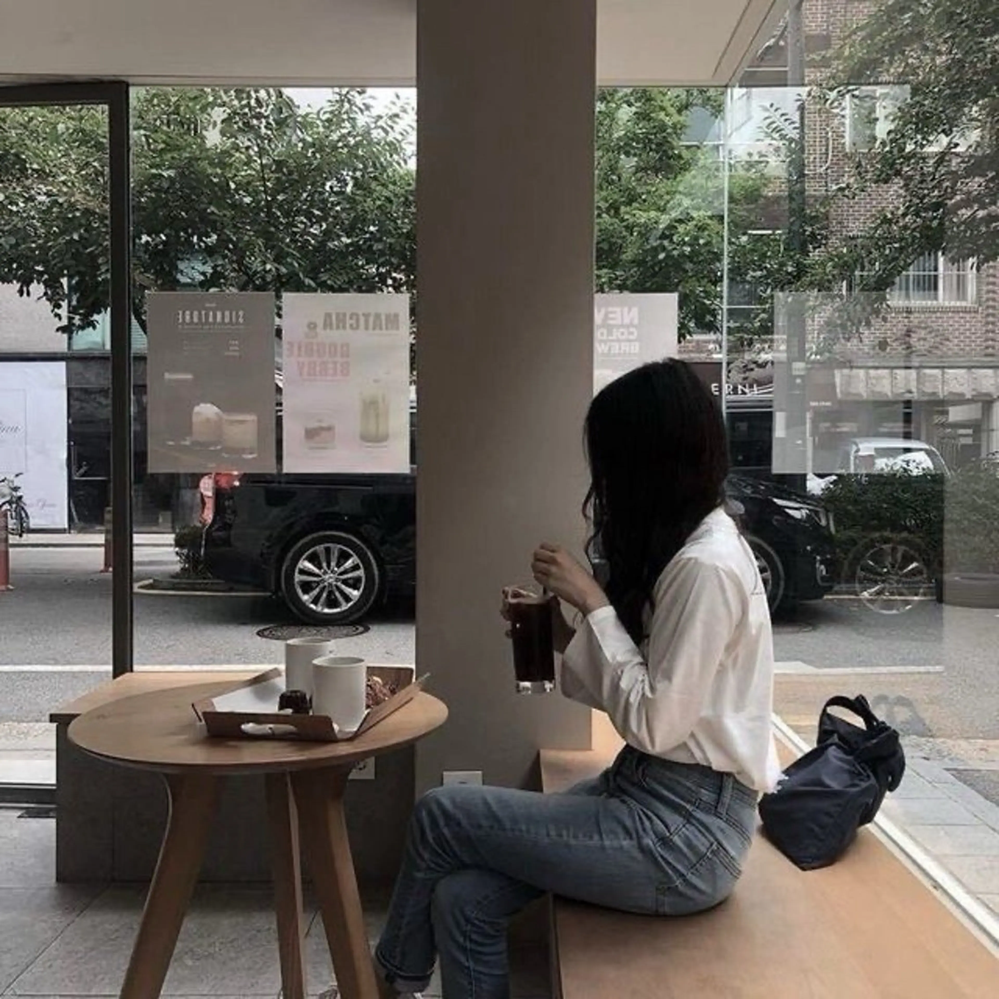 ロング カラー 透け上品ハイトーン 職人ゆうと🤍のヘアスタイル