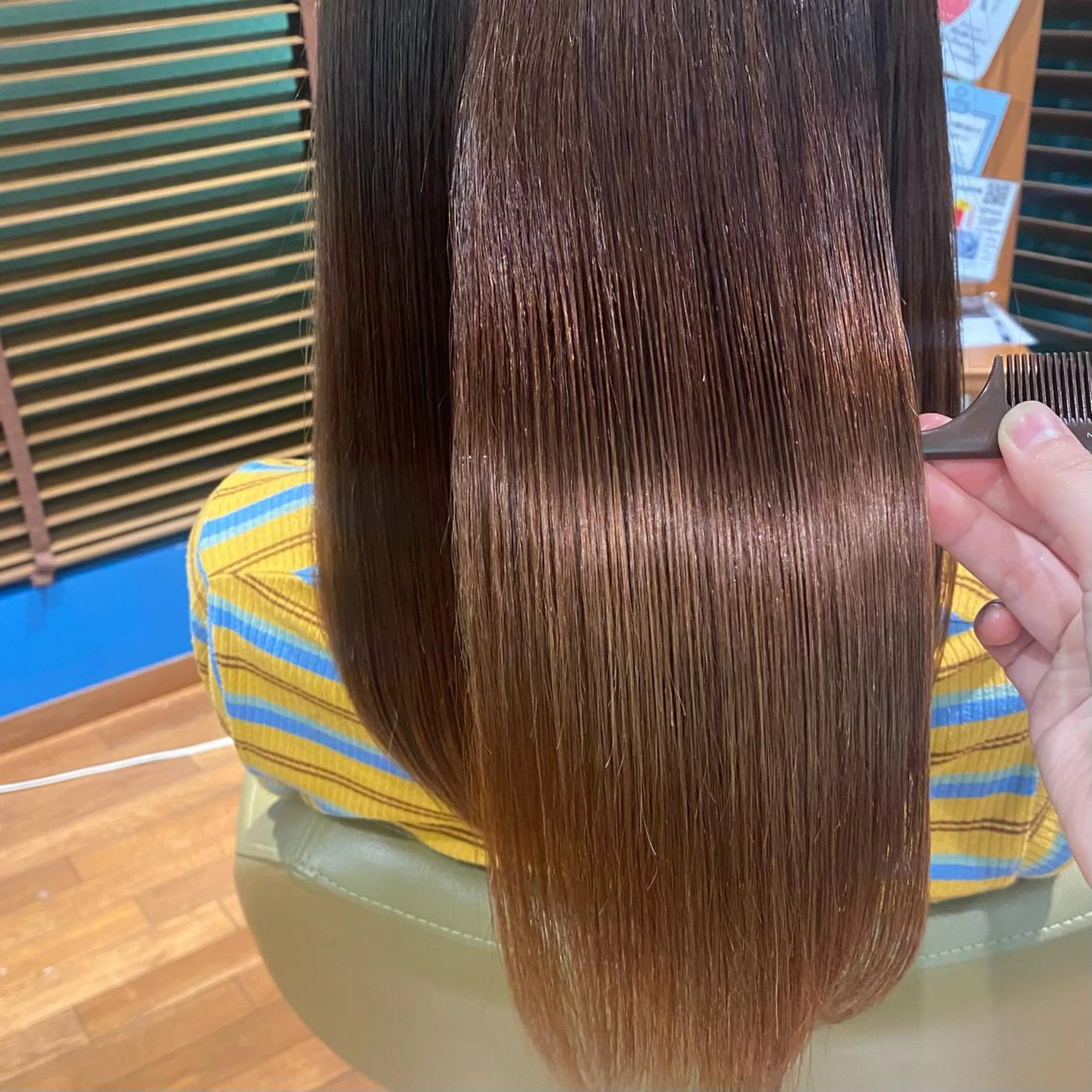 セミロング カラー ANY mikuのヘアスタイル