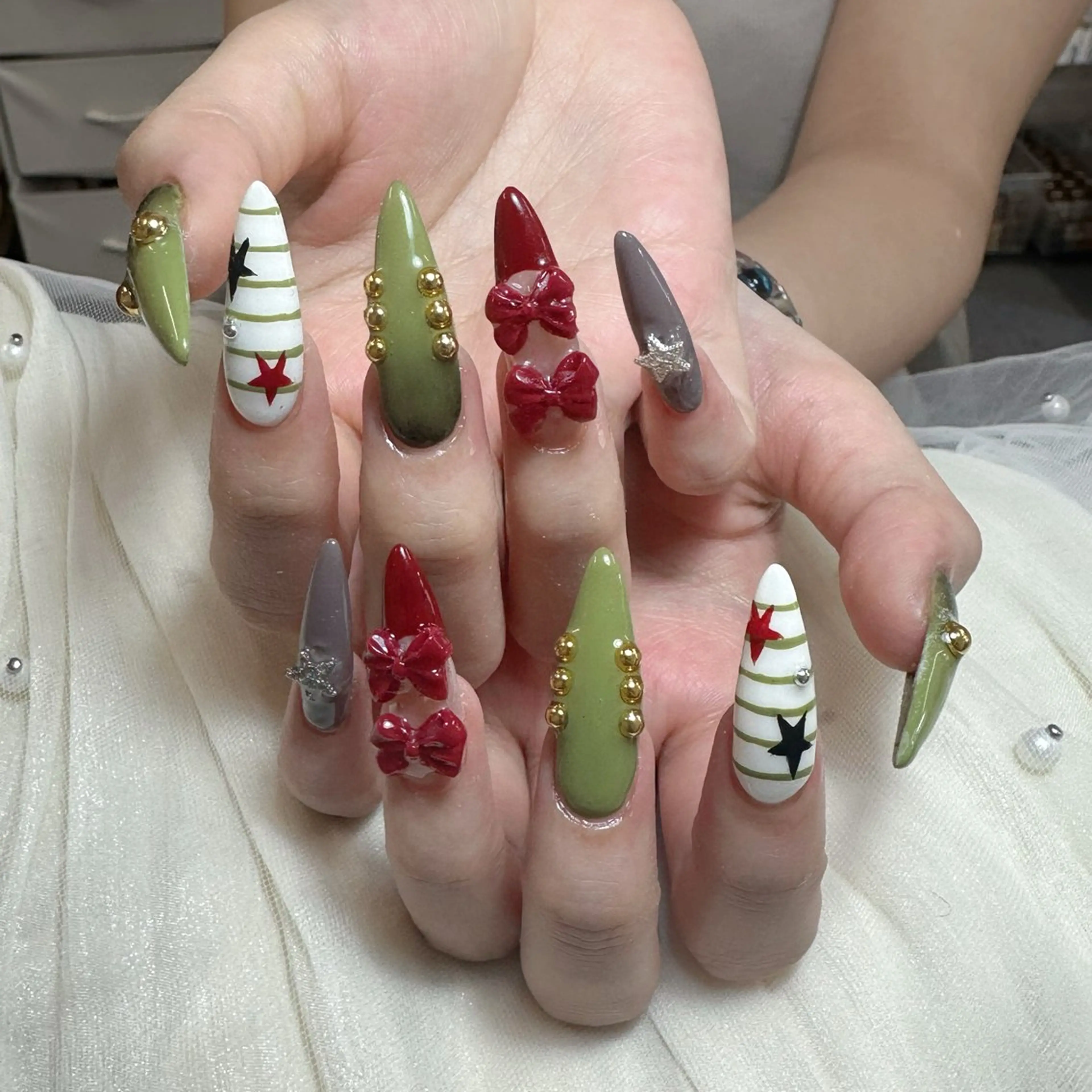 ネイル ハンドネイル 🎀nana🫧 ワンホンネイル🎀のネイルデザイン