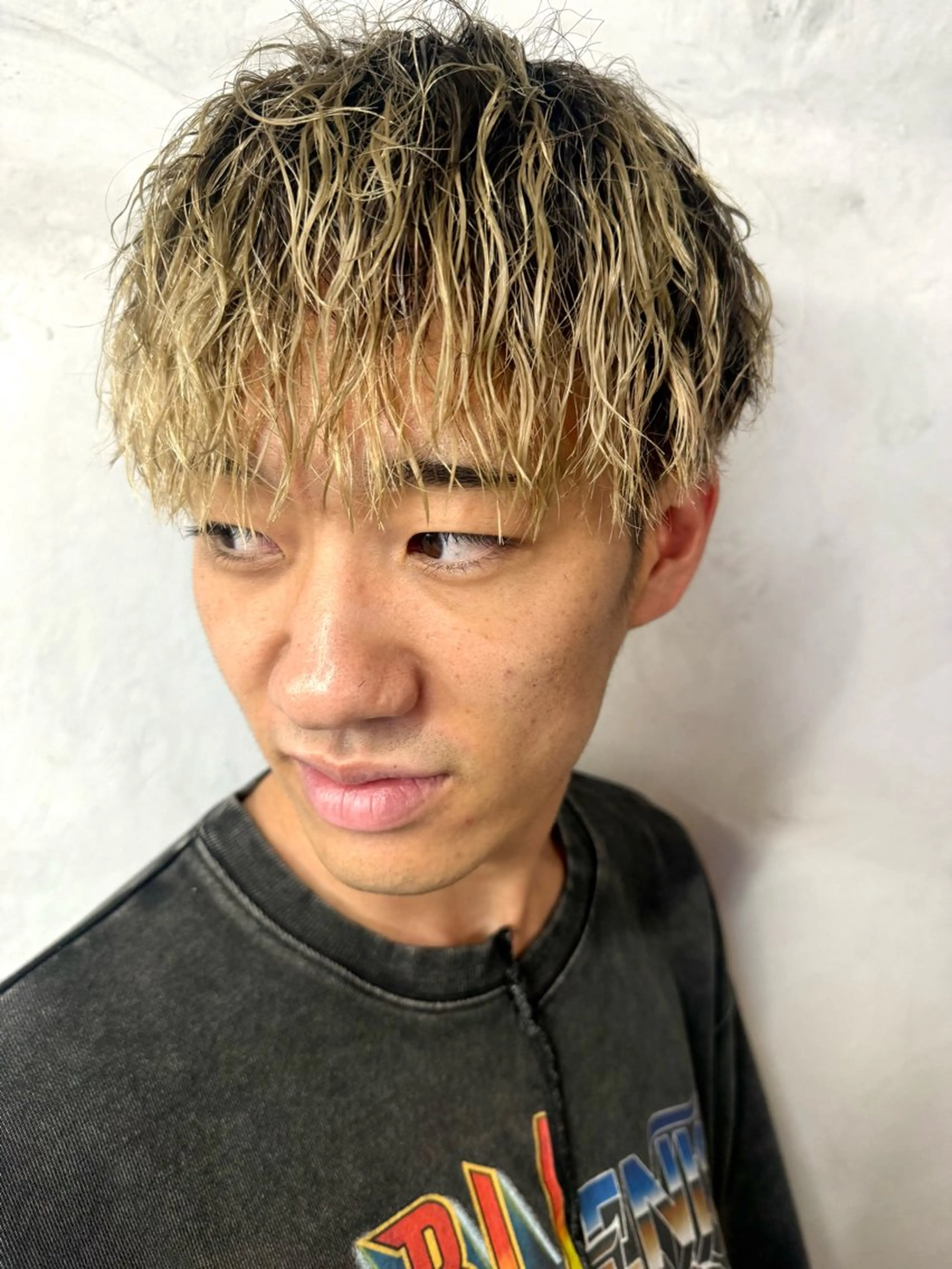 メンズ メンズブリーチ カット パーマ トリートメント VIM hair おもろまち所属・沖縄メンズパーマ/ TSUME🌈のヘアスタイル