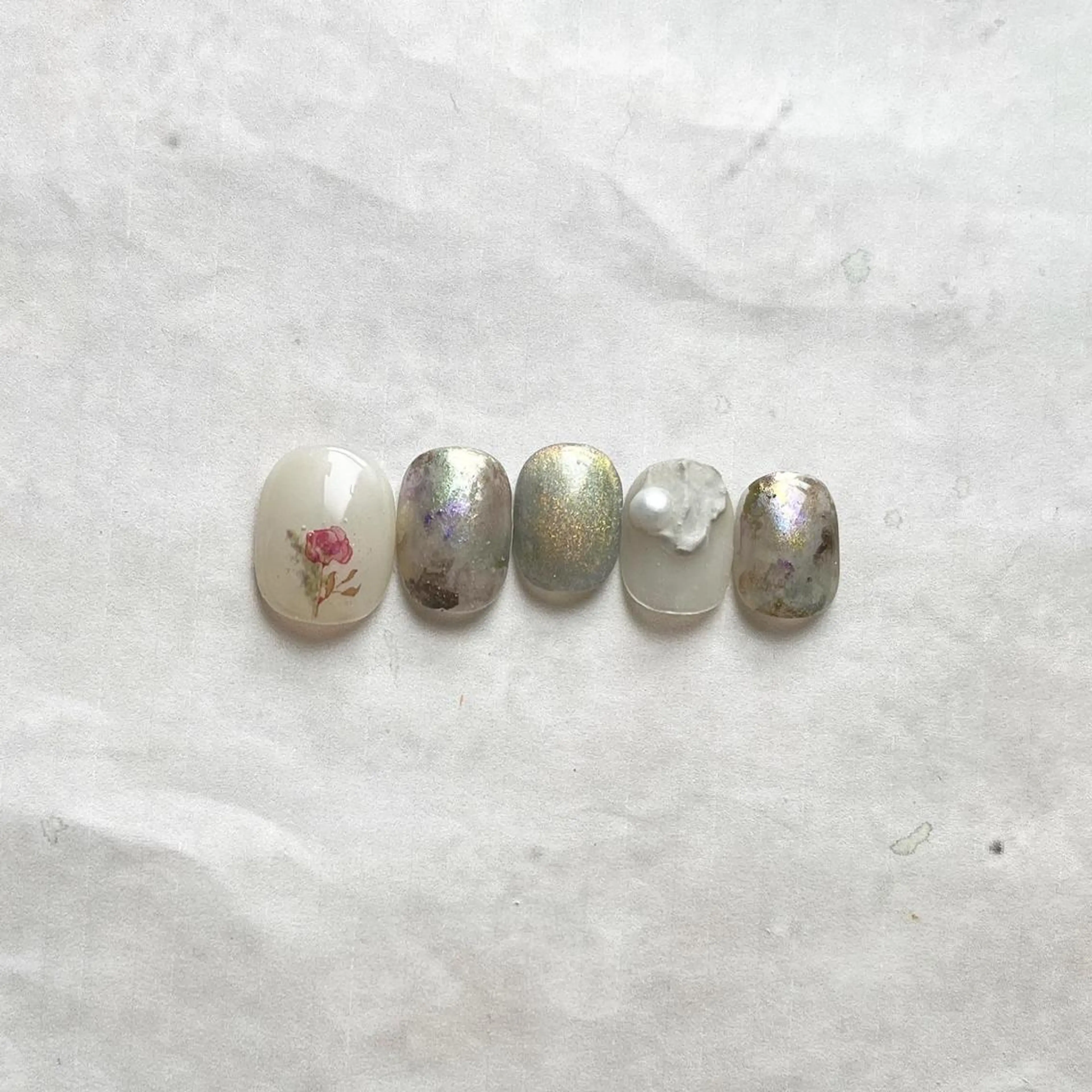 ネイル マグネットネイル フリーランス¨̮⃝ ネイリストOKADAのネイルデザイン