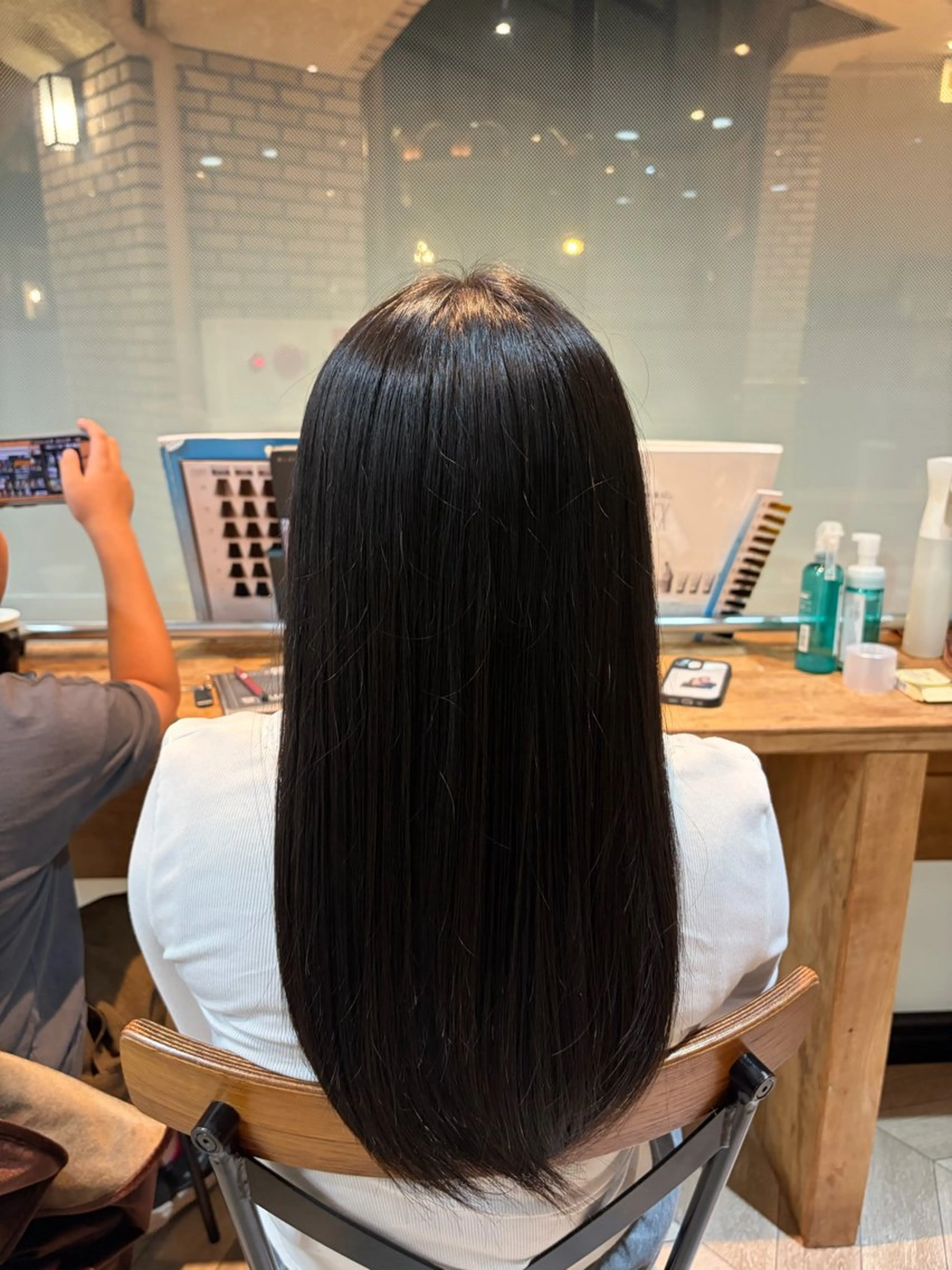 ロング トリートメント 窪田 茉栞呂のヘアスタイル