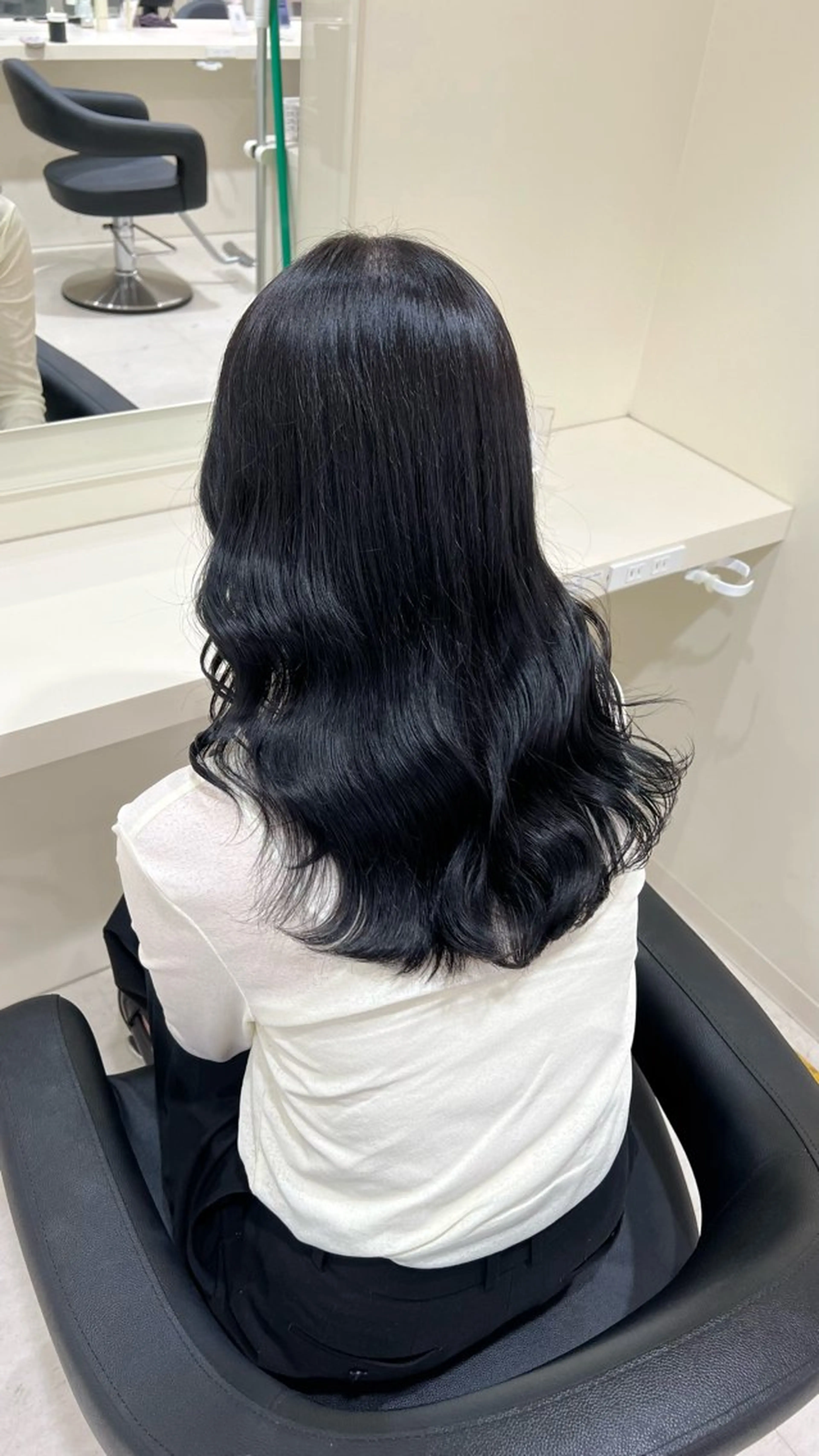 ミディアム カラー 韓国レイヤー＆ピンク 艶髪🩶maikoのヘアスタイル