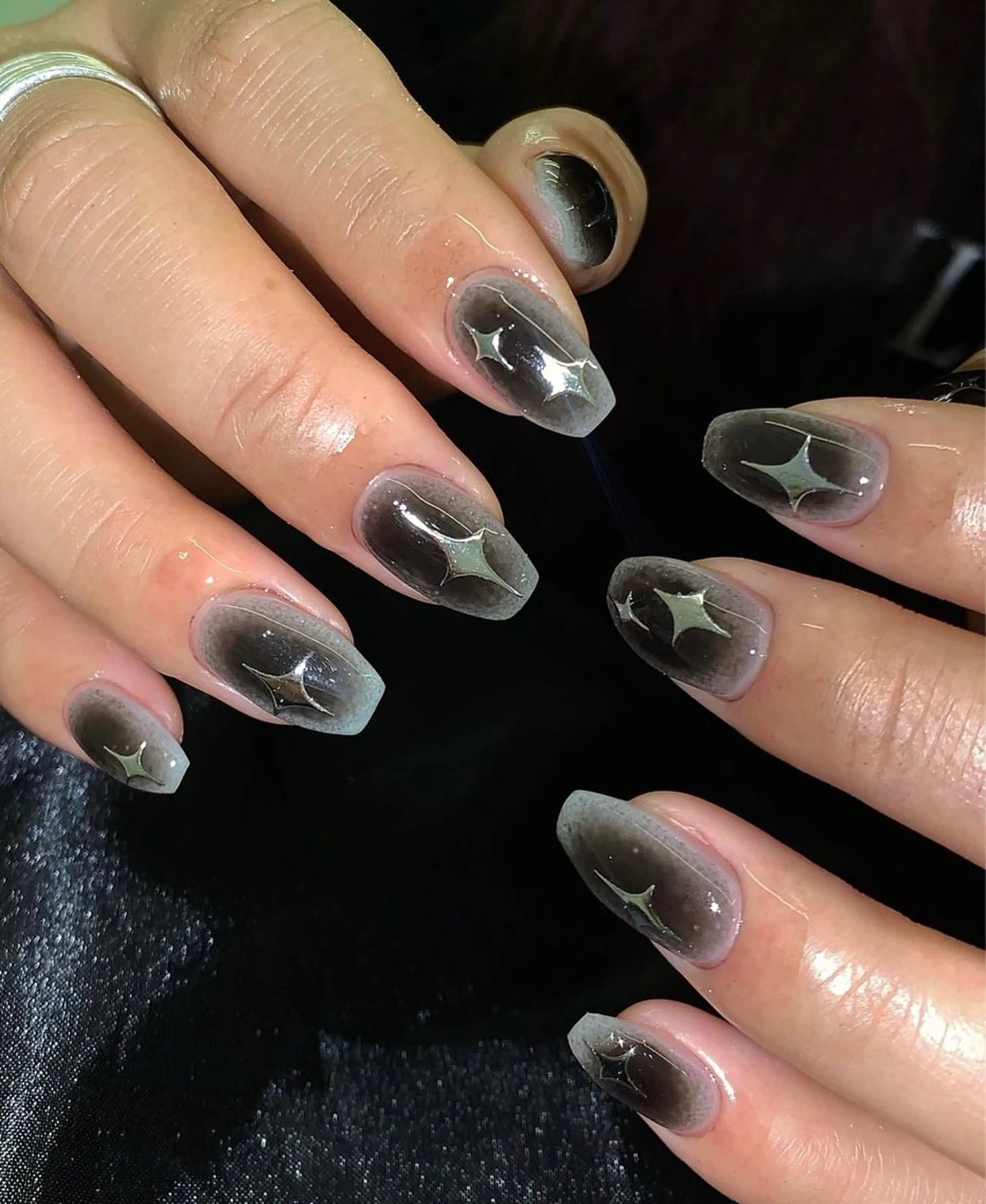 ミディアム nina beautyのネイルデザイン