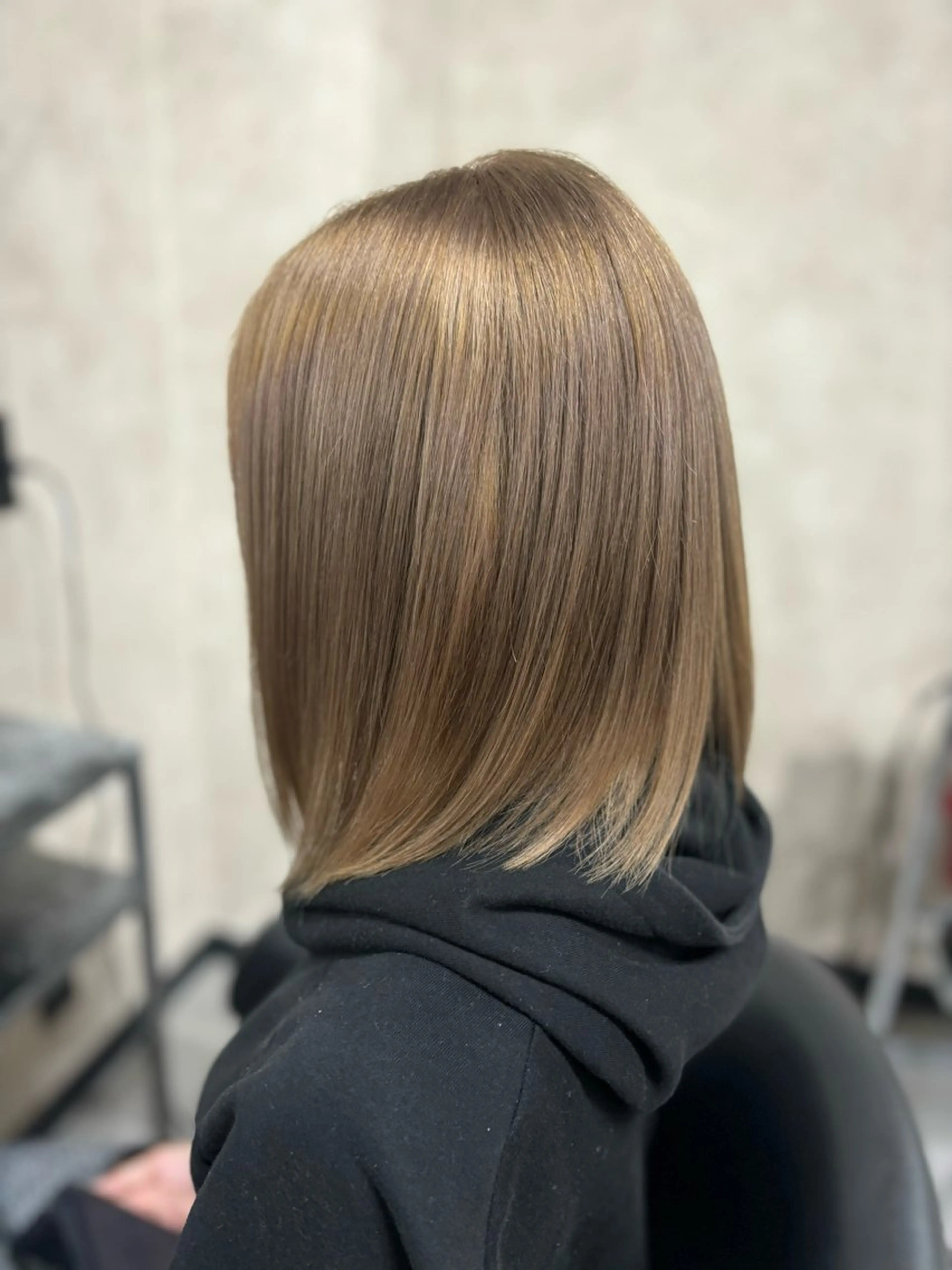 ミディアム KISSSWAN Remiのヘアスタイル