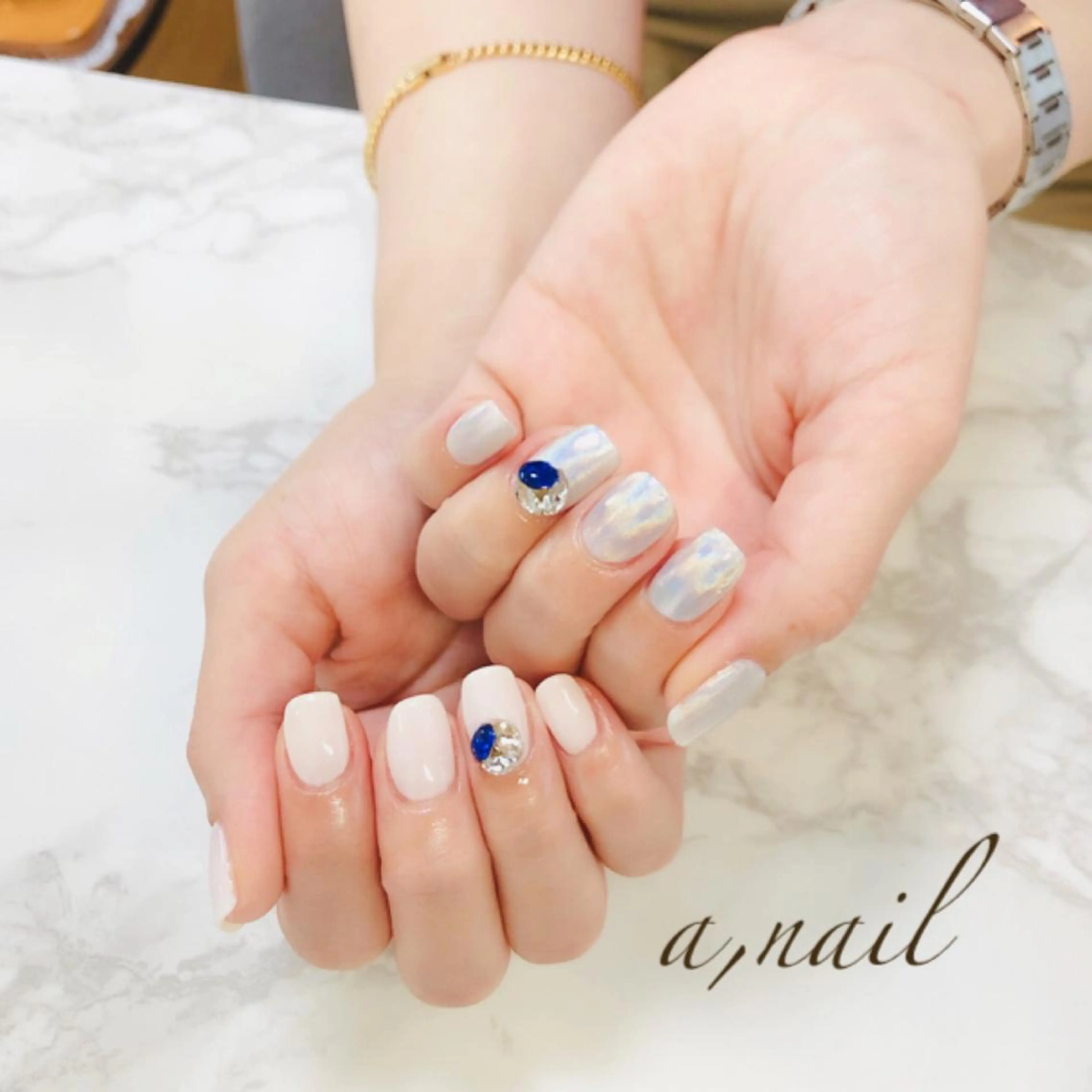 ネイル オーロラネイル フットネイル ジェルネイル グラデーション ミラーネイル ネイルサロン エーネイルのネイルデザイン