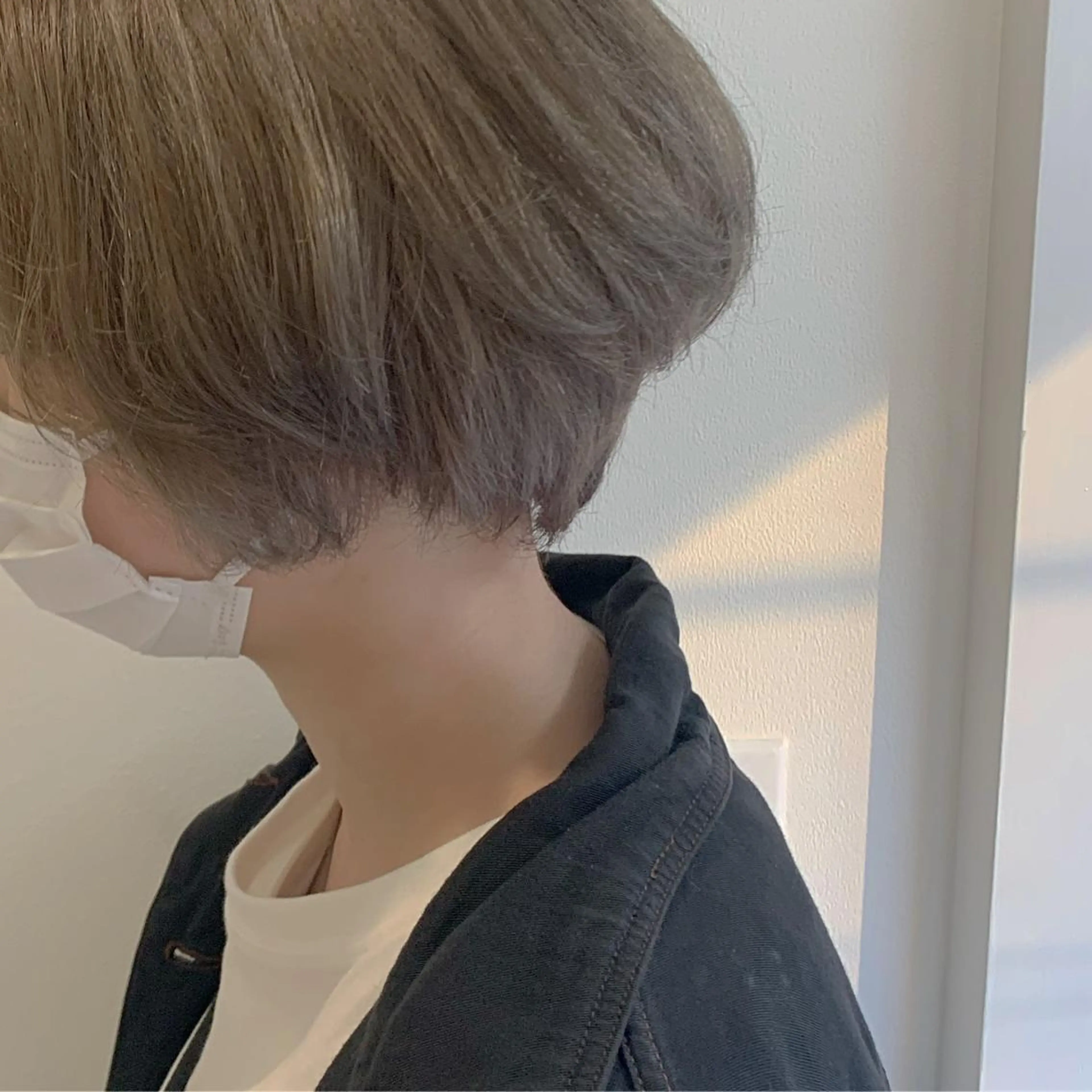 カラー ベージュカラー ハイトーンカラー ミルクティーベージュ MARU パーマ/レイヤーのヘアスタイル