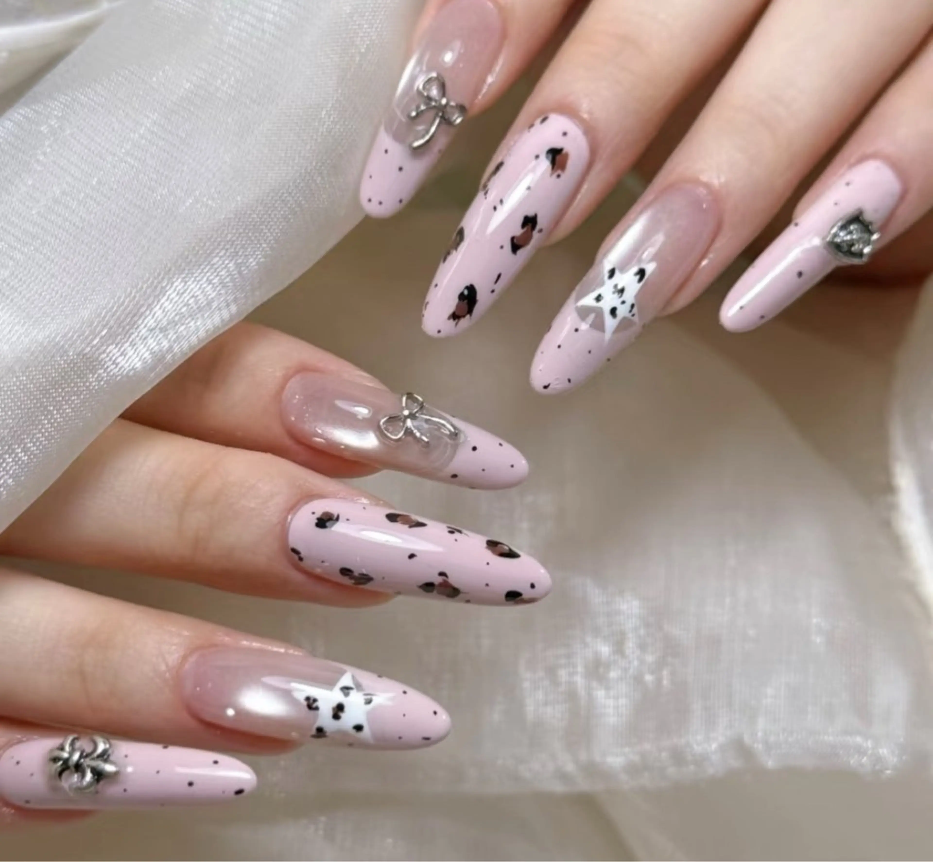 ネイル ハンドネイル Pure&Rich Nailのネイルデザイン