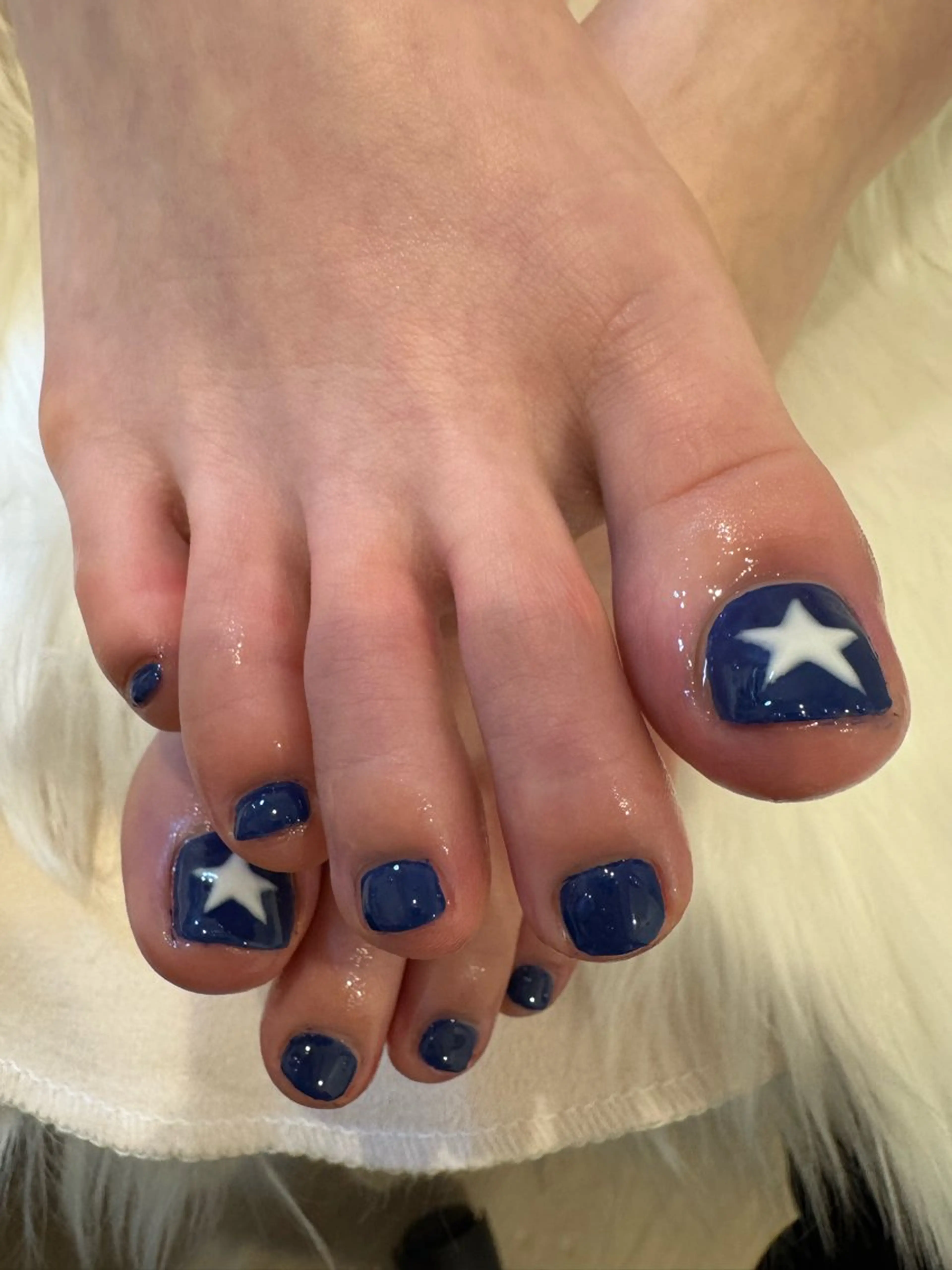 親指のみアート（オフ込）の写真