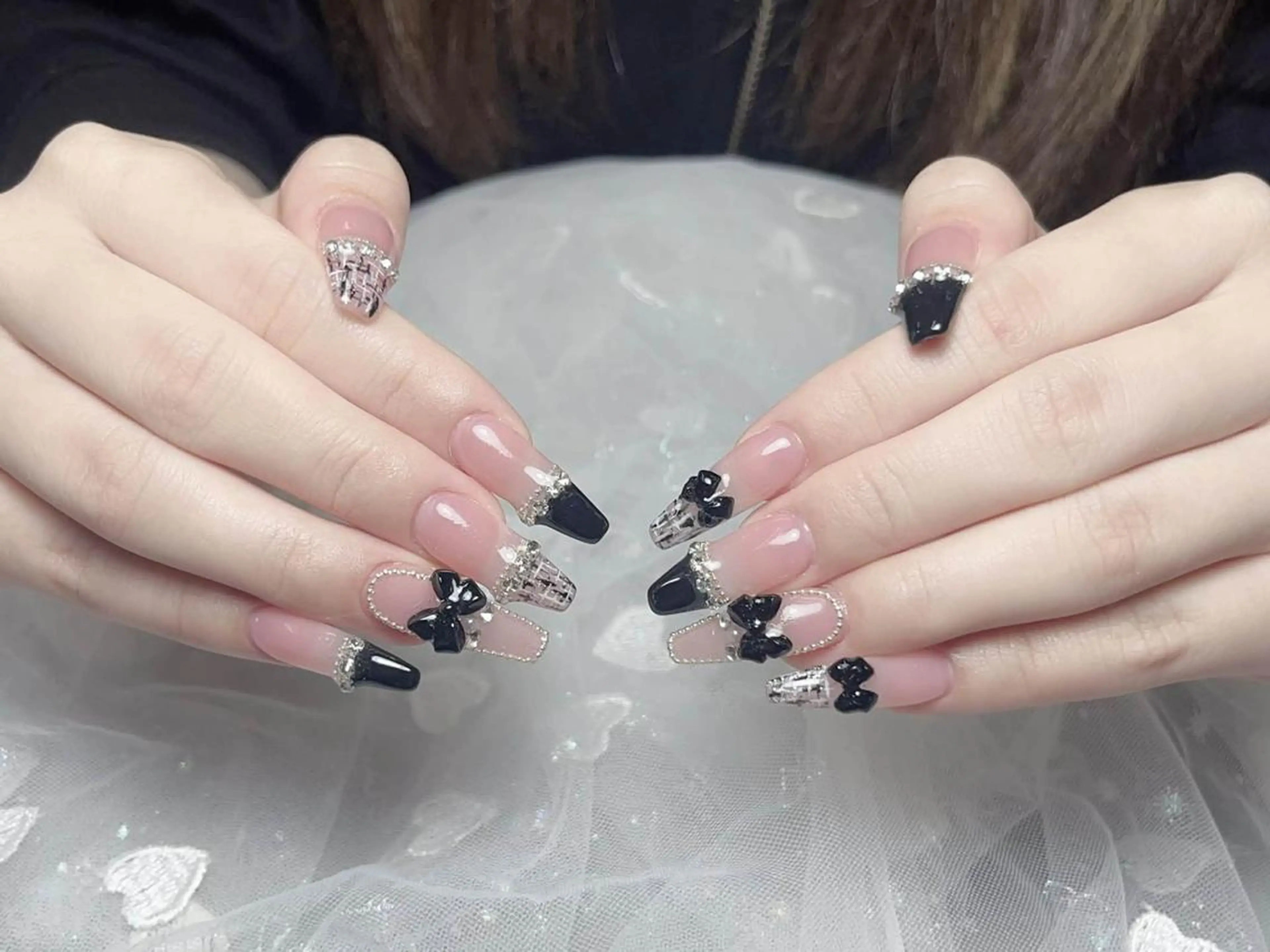 ネイル 長さ出し グラデーション 卒業式 キラキラネイル マグネットネイル アンアンBelle Nail 池袋のネイルデザイン