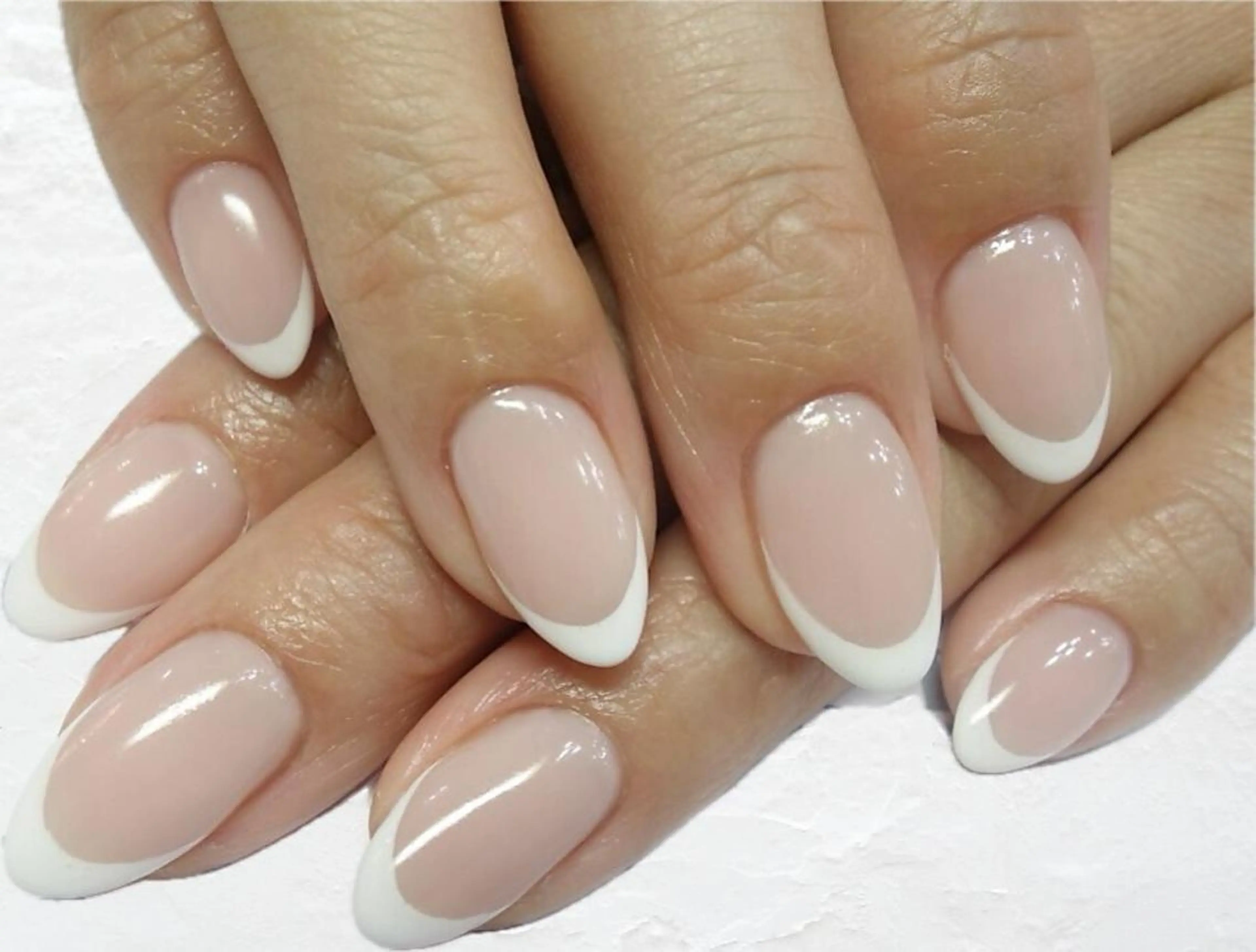 ネイル フレンチネイル ハンドネイル ネイリストYuri シェルウェリナ船橋のネイルデザイン