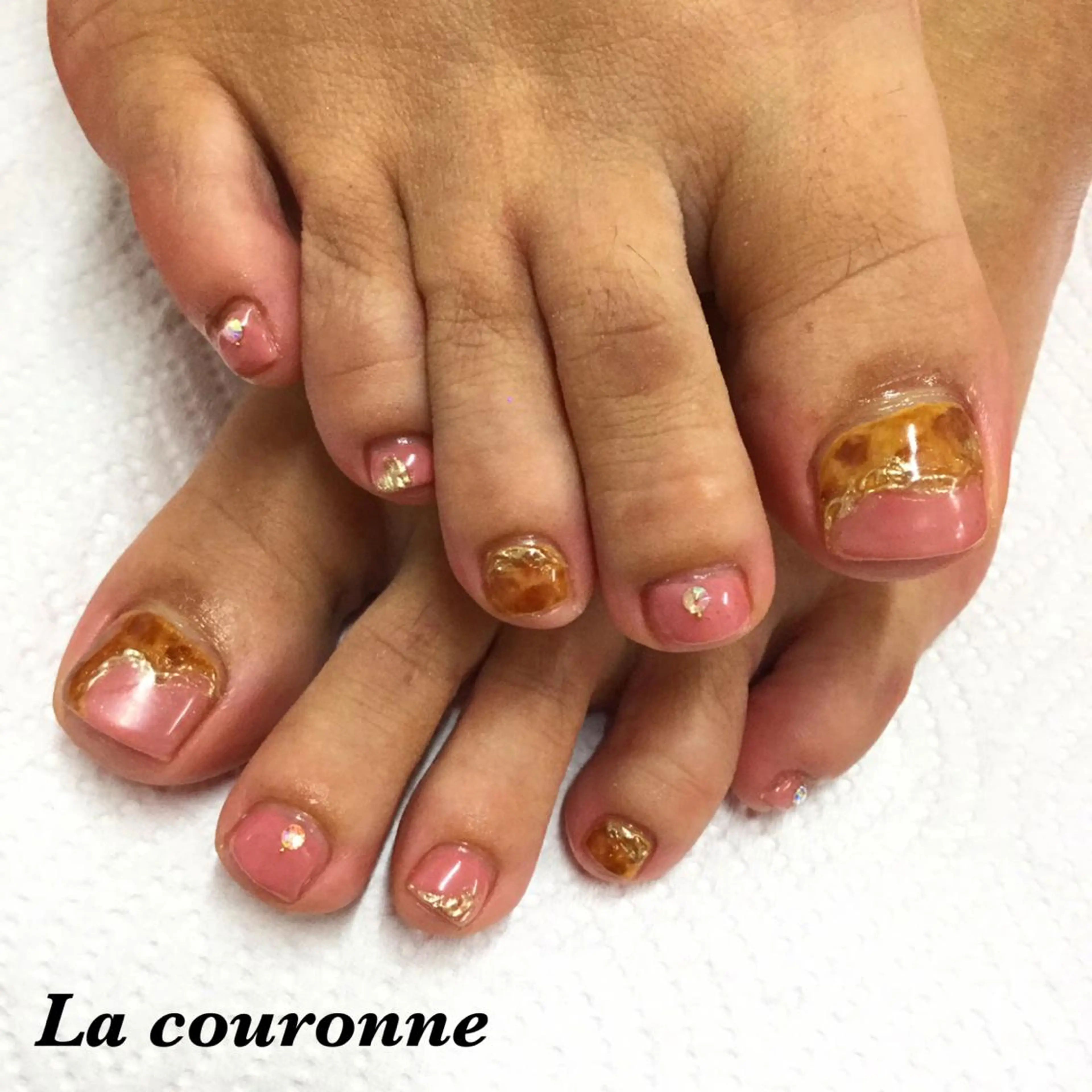 ネイル フットネイル Lacouronne NATSUMIのネイルデザイン