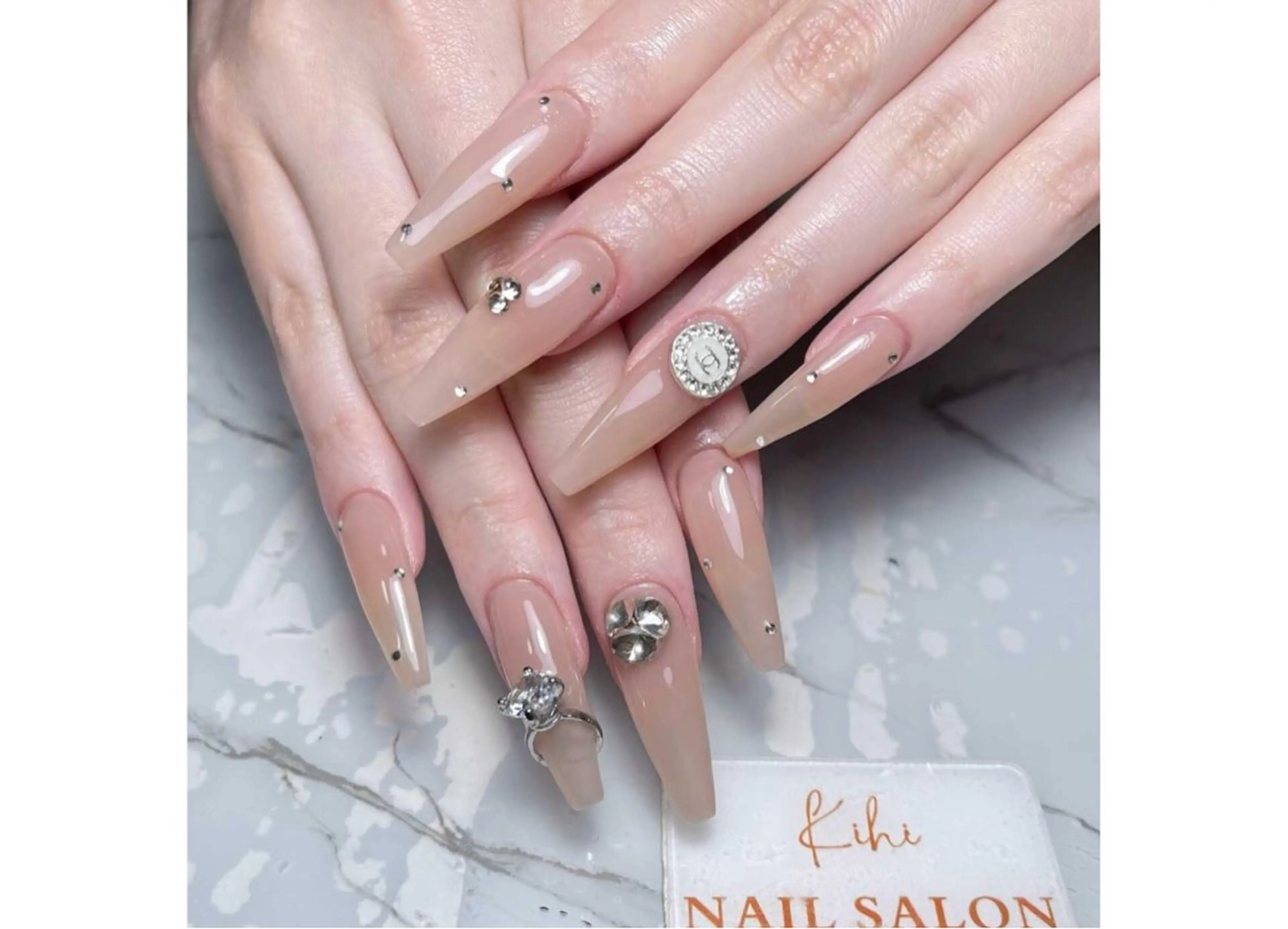 ネイル アートネイル ジェルネイル キラキラネイル 韓国ネイル スカルプネイル ハンドネイル 清水 ユナのネイルデザイン