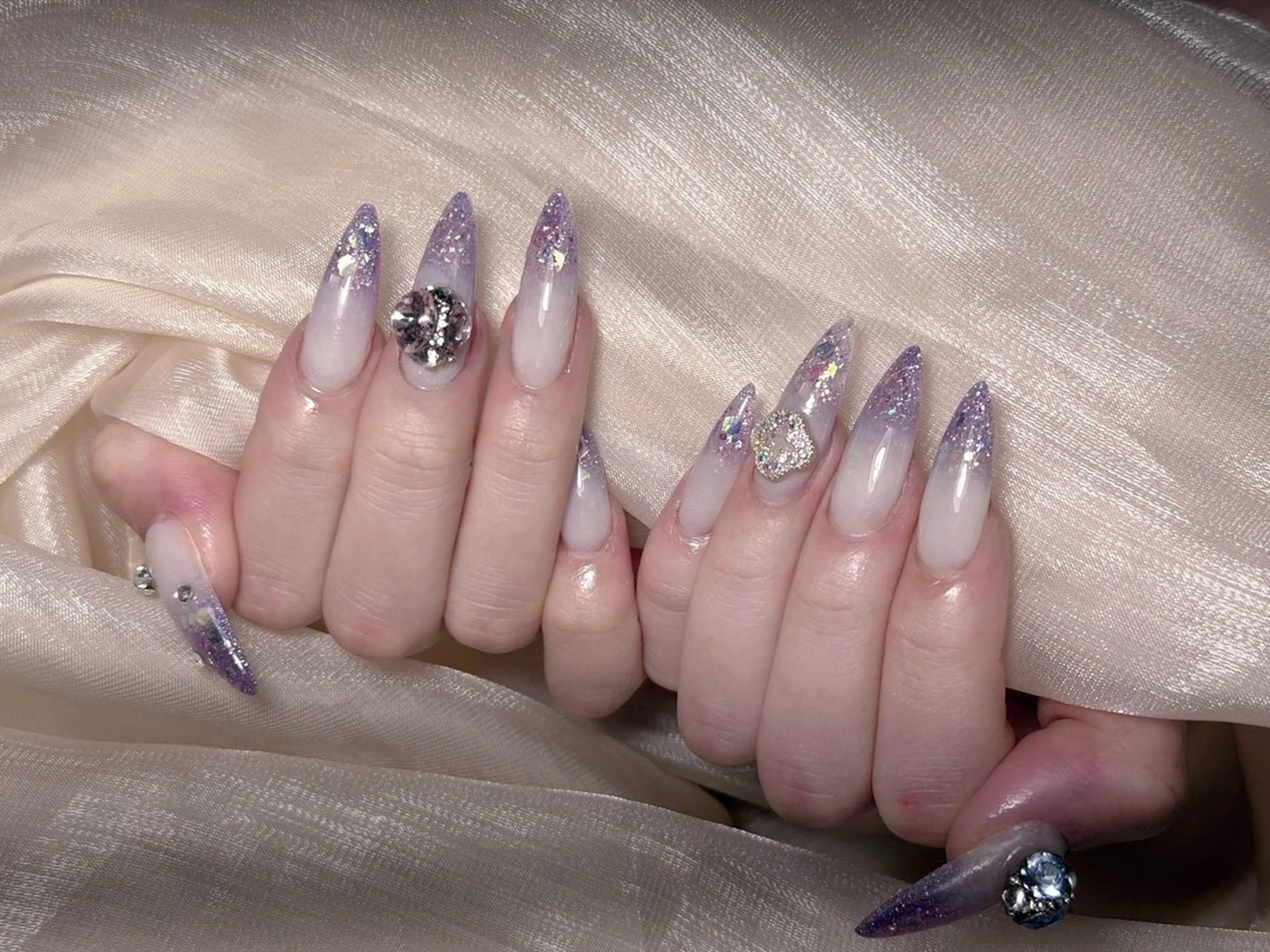 ネイル アートネイル 長さ出し ジェルネイル グラデーション ハンドネイル Rola kira 麗のネイルデザイン