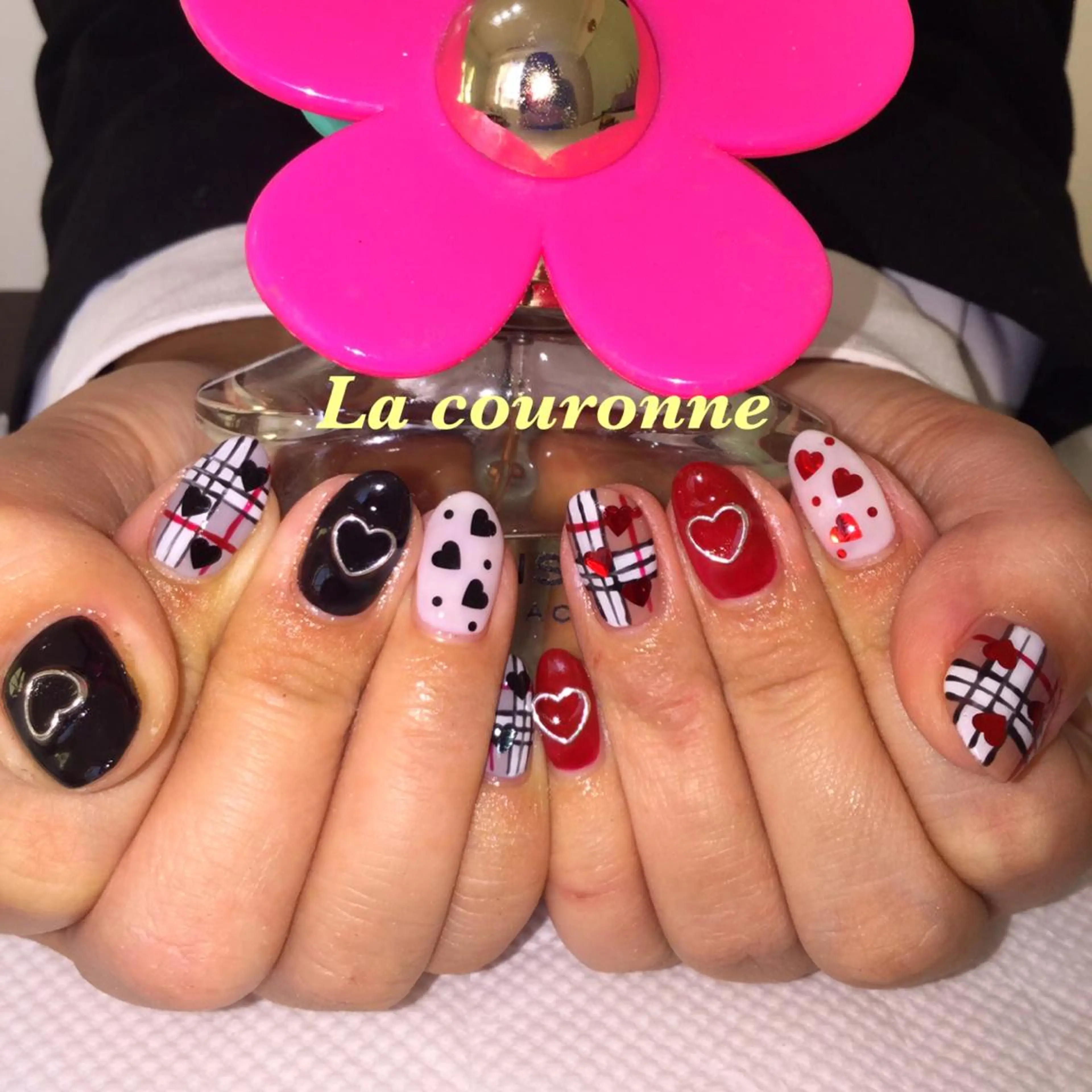 ネイル 持ち込み ハンドネイル Lacouronne NATSUMIのネイルデザイン