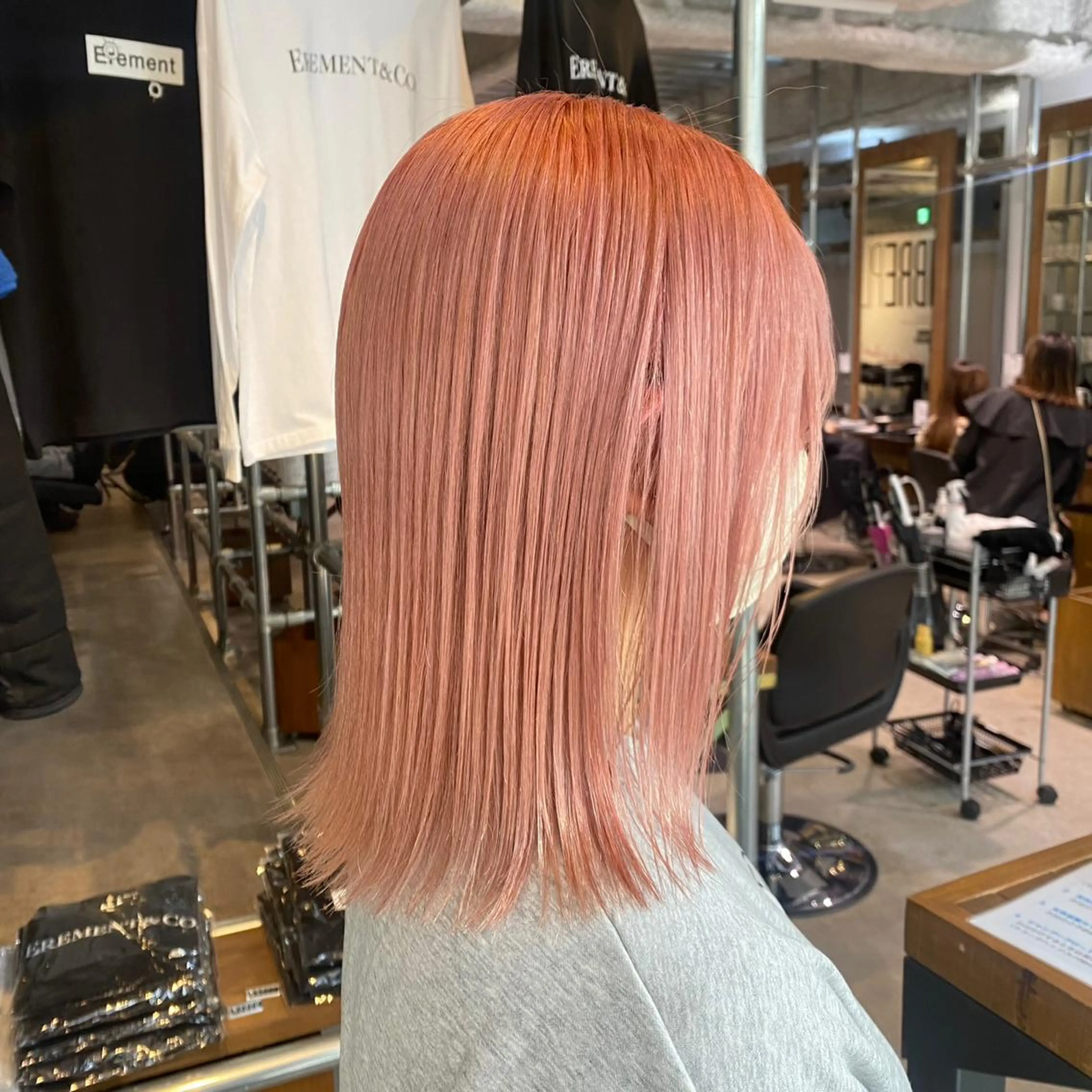 ミディアム カラー ピンクカラー ヘアカラー 山本 夏未のヘアスタイル