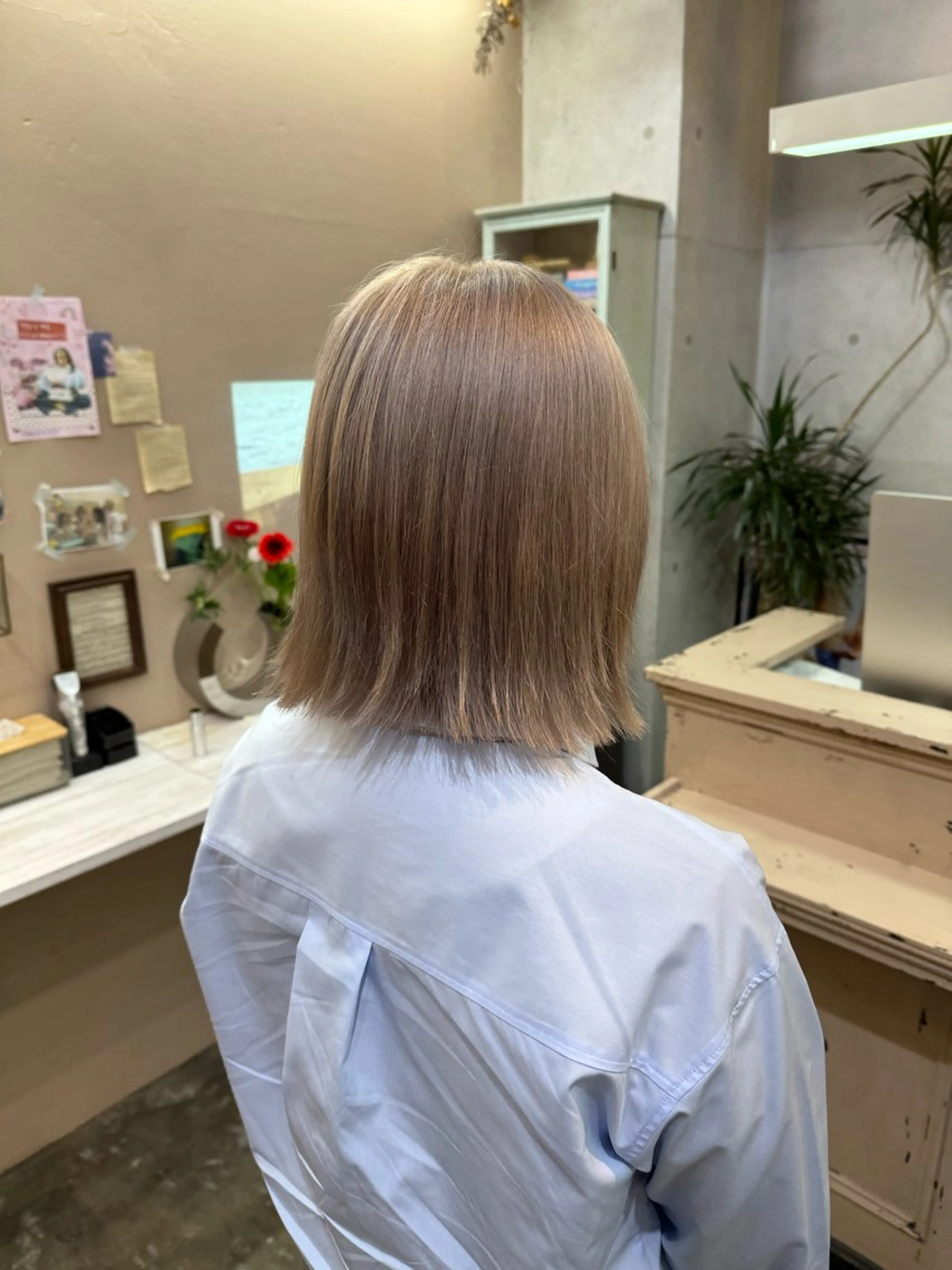 ショート カラー ヘアカラー トリートメント MIES amane(アマネ)のヘアスタイル