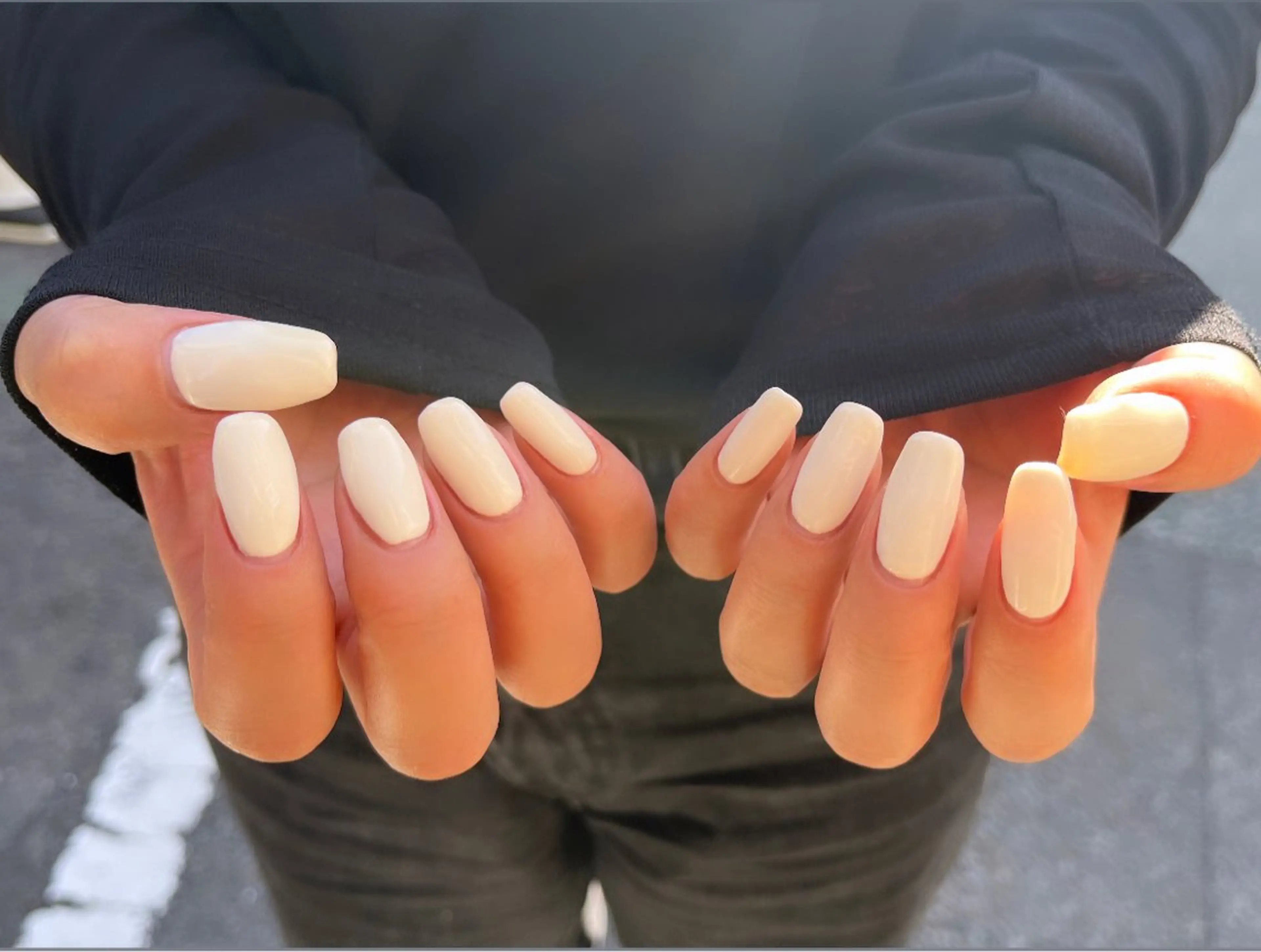 ネイル ホワイト ハンドネイル HazeGrass NAILのネイルデザイン