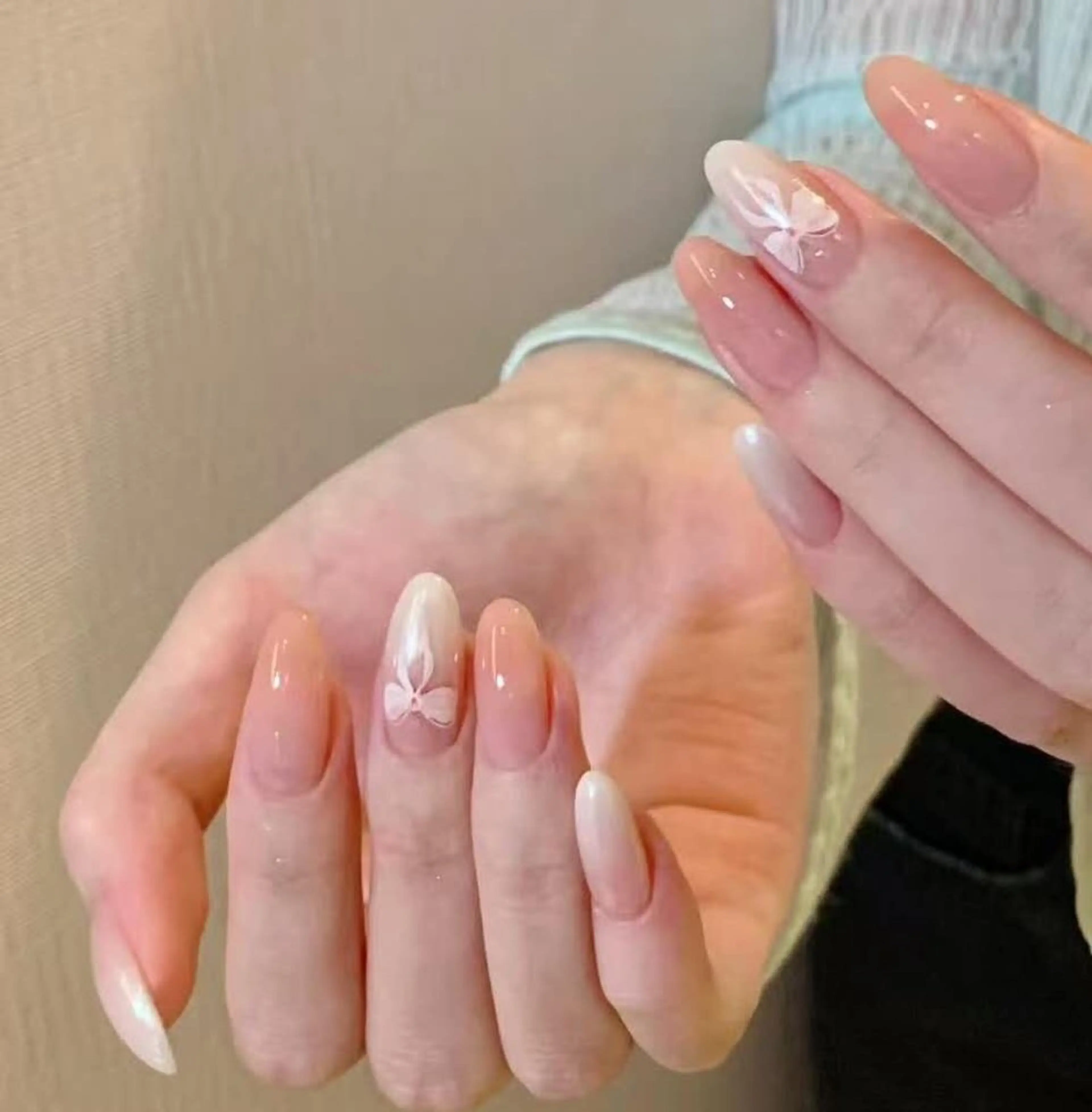 ネイル オーロラネイル フラワーネイル フットネイル フレンチネイル ジェルネイル ハンドネイル Oomiya 服部のネイルデザイン