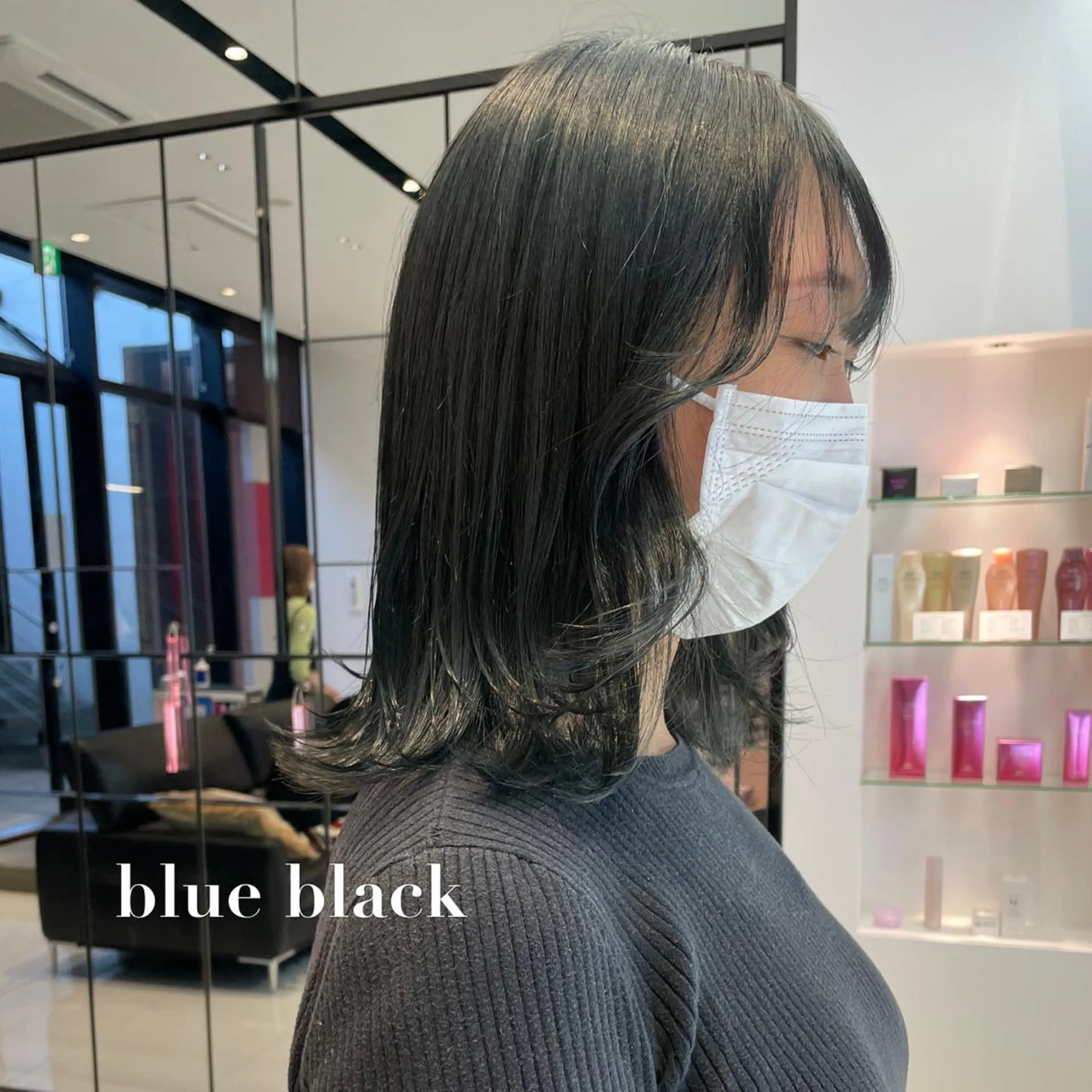 ミディアム カラー 透明感カラー 相川 愛実のヘアスタイル