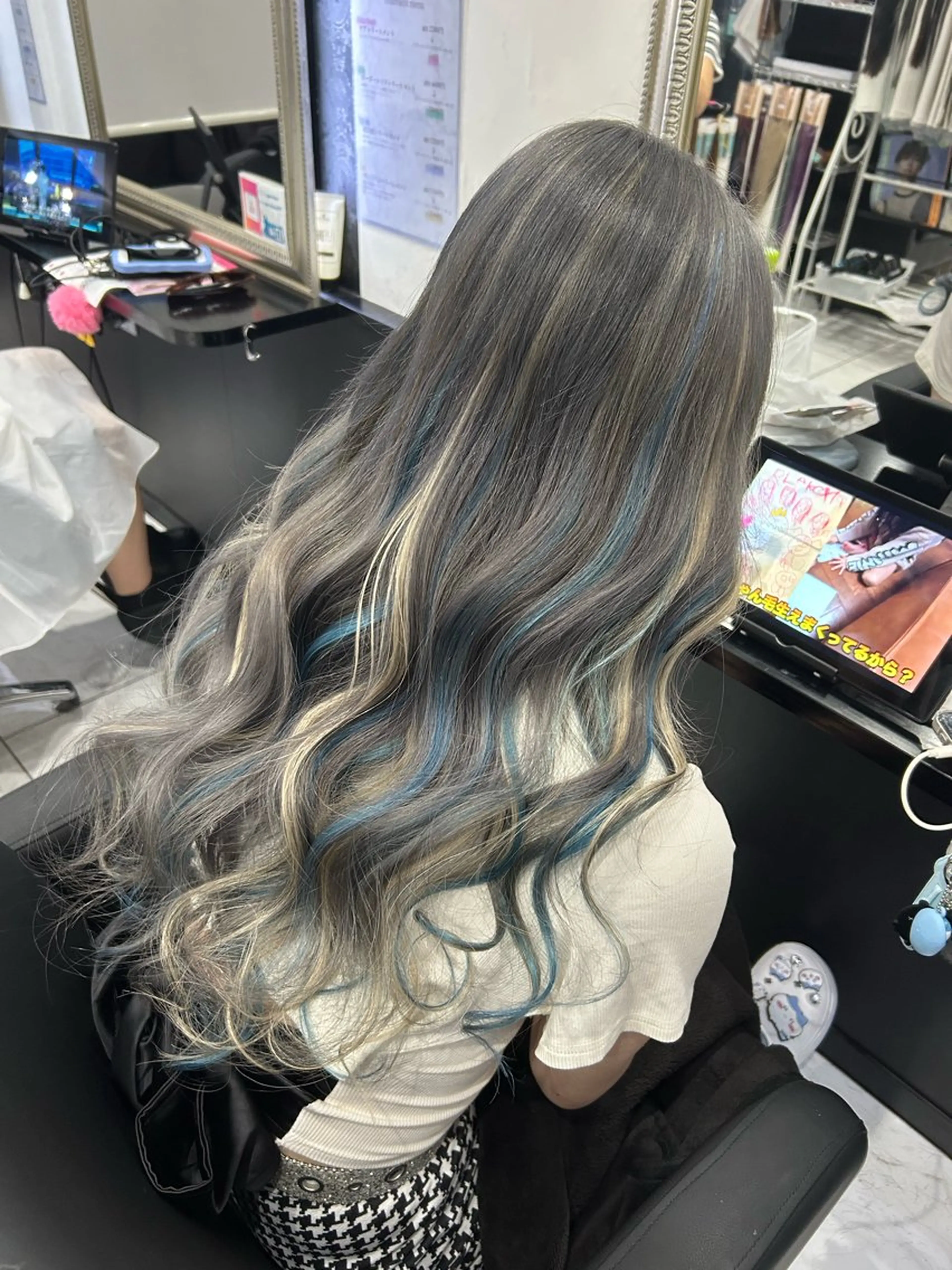 ロング プルエクステ エクステ カット エクステ 長田 麻友子のヘアスタイル